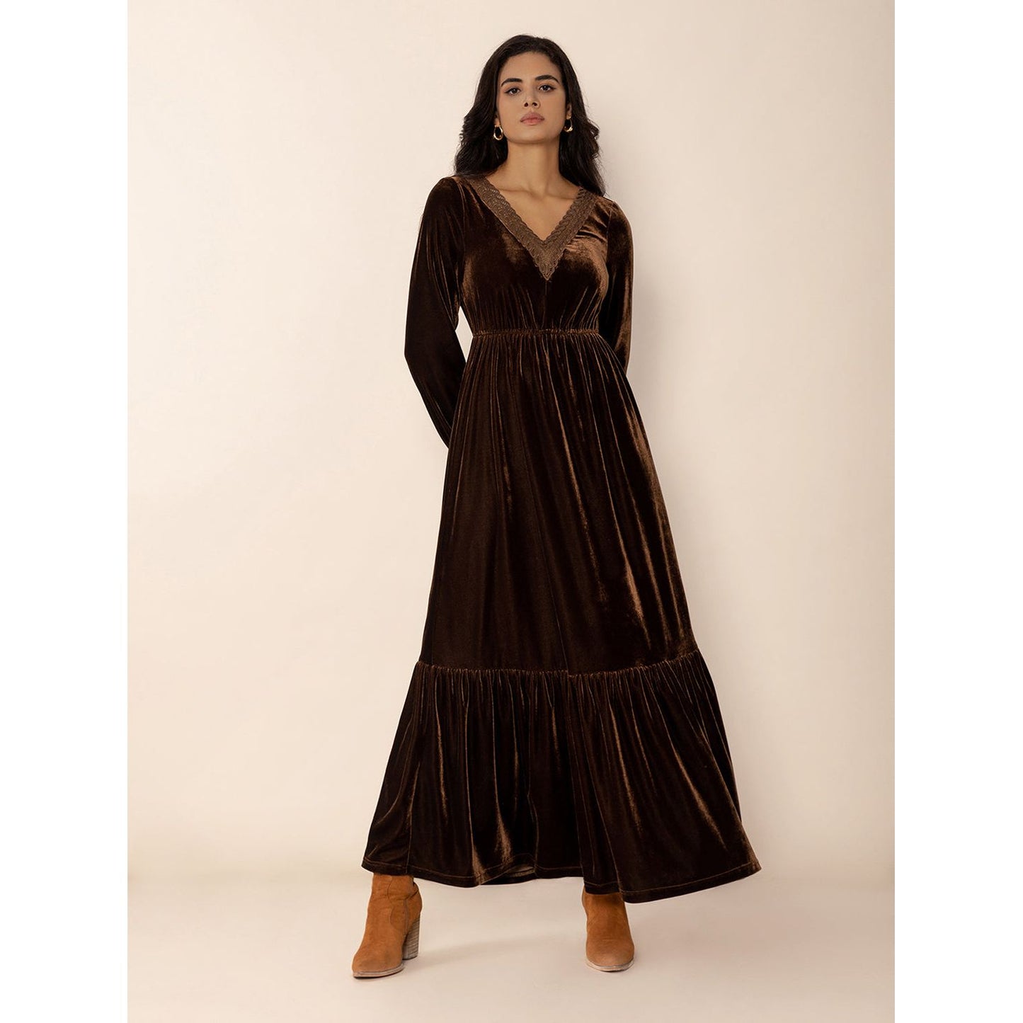 Lace Detail V-Neck Long Sleeve Maxi Dress