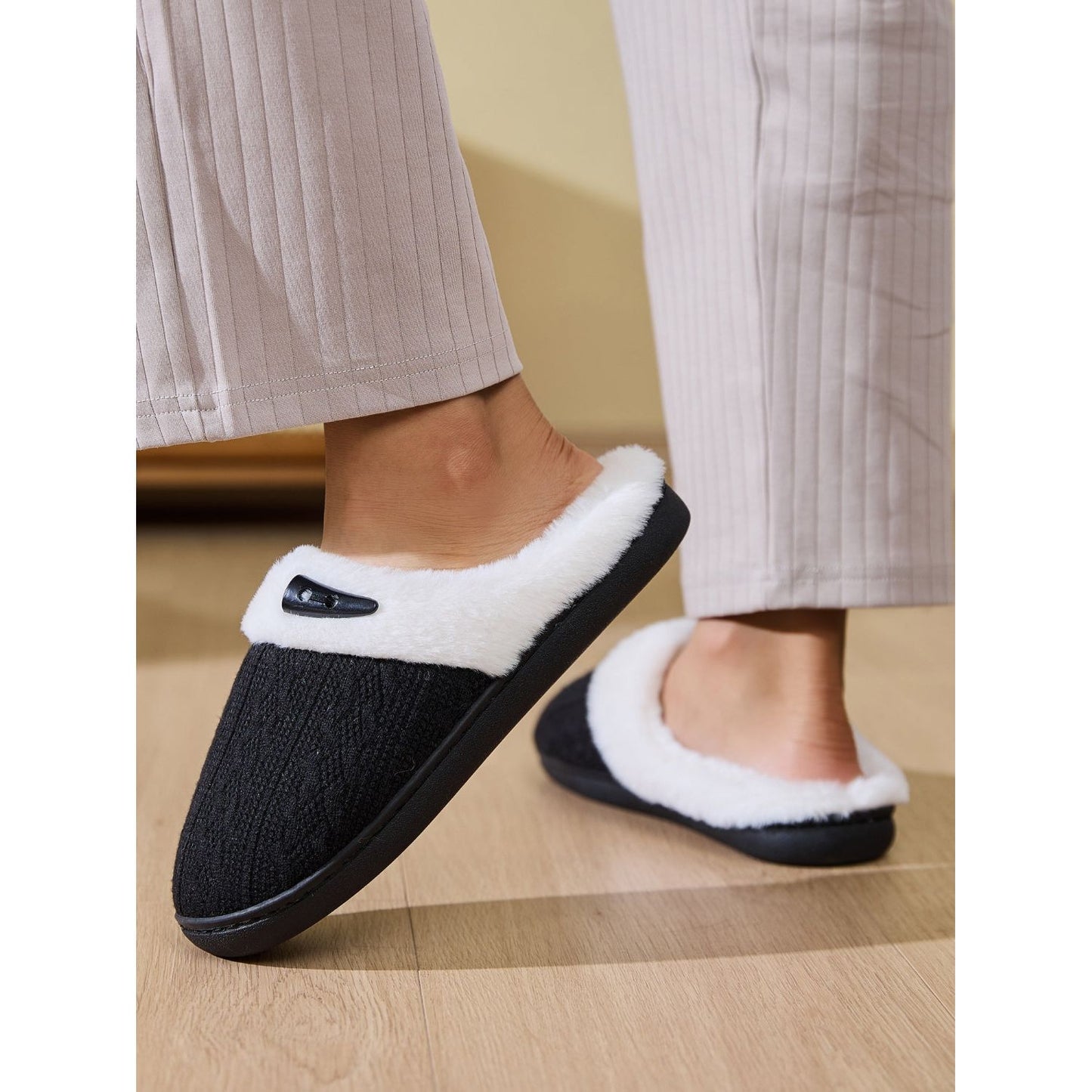 Horn Buckle Furry Texture Flat Slippers