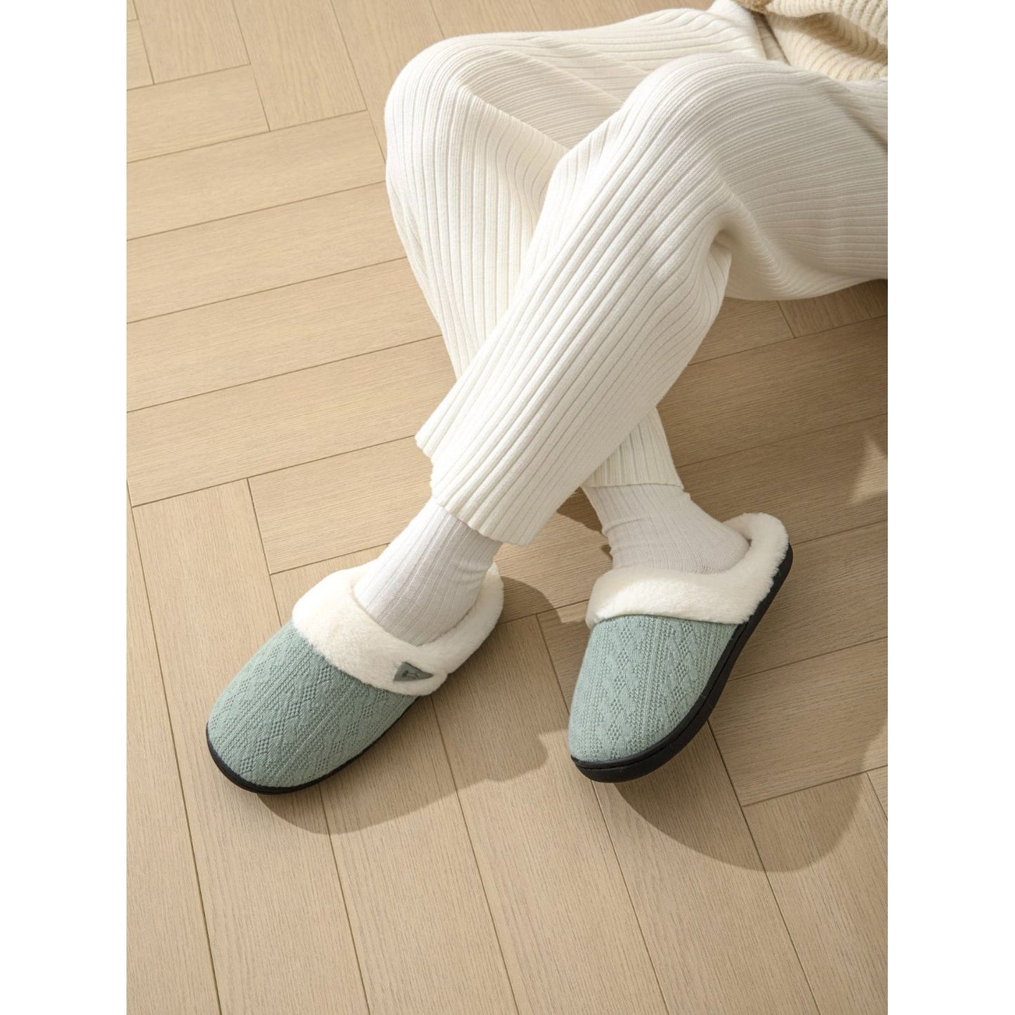 Horn Buckle Furry Texture Flat Slippers