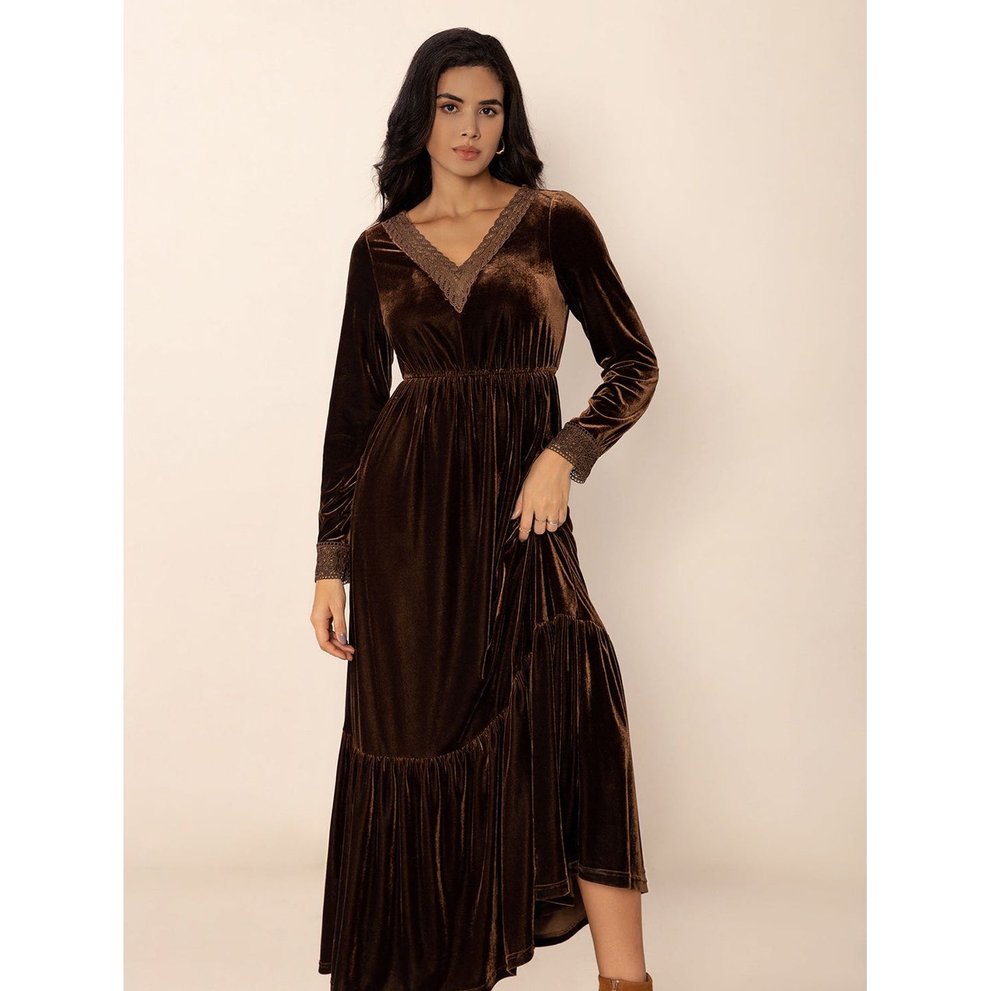 Lace Detail V-Neck Long Sleeve Maxi Dress