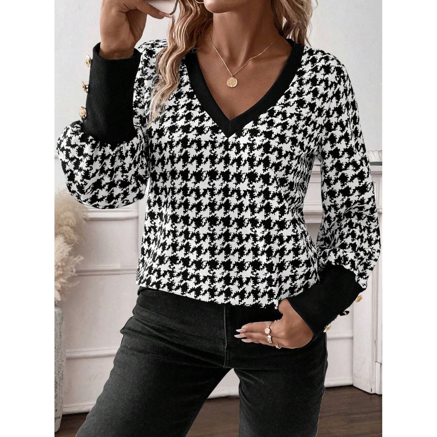 Houndstooth V-Neck Long Sleeve T-Shirt
