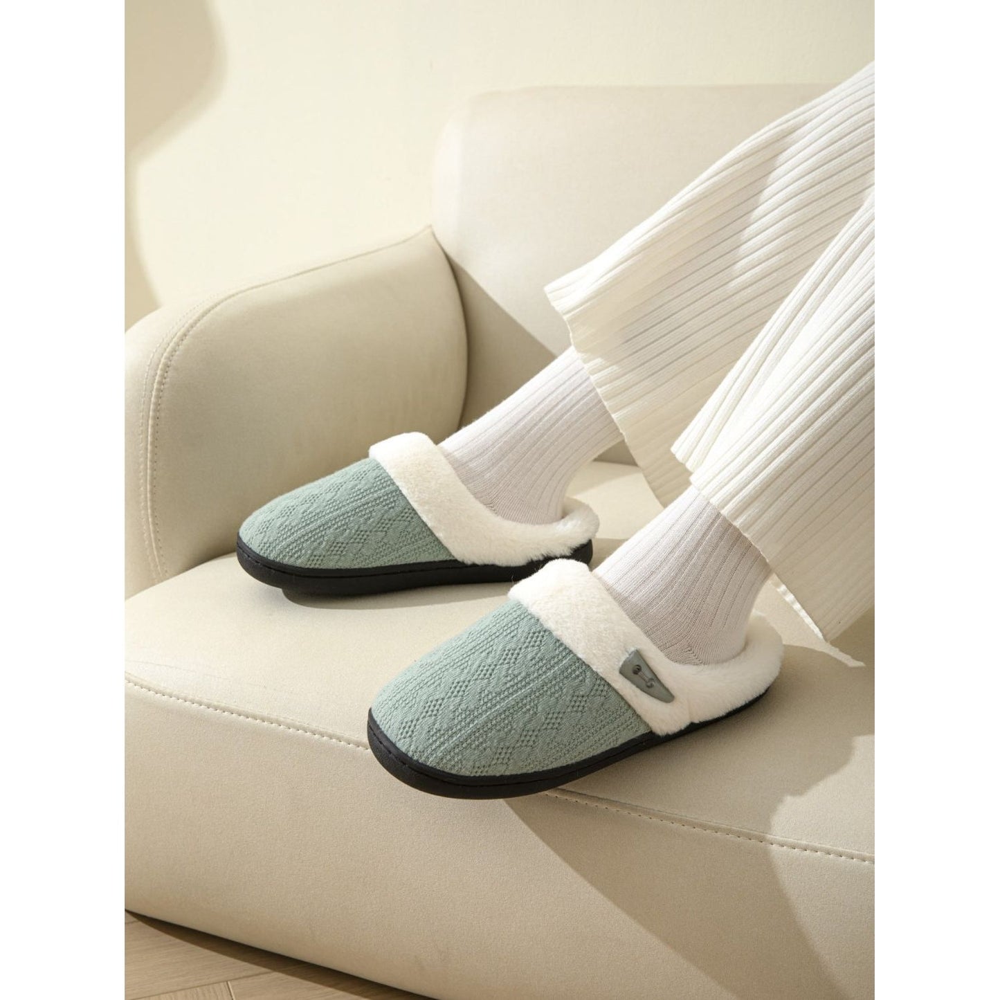 Horn Buckle Furry Texture Flat Slippers