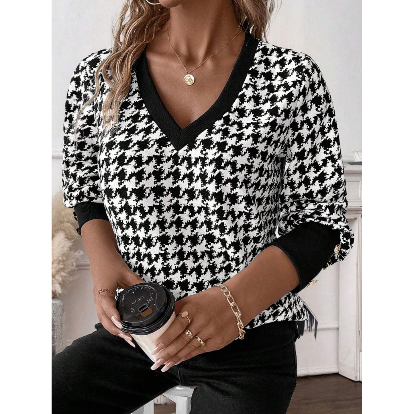 Houndstooth V-Neck Long Sleeve T-Shirt