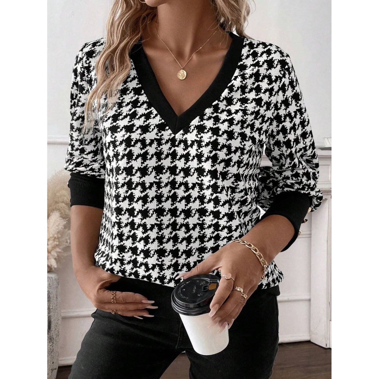 Houndstooth V-Neck Long Sleeve T-Shirt