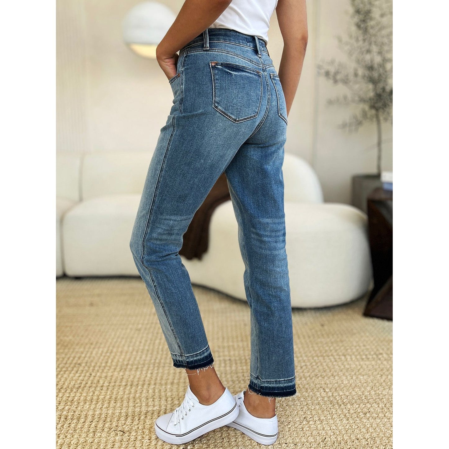 Judy Blue Full Size Mid Rise Rigid Magic Release Hem Jeans