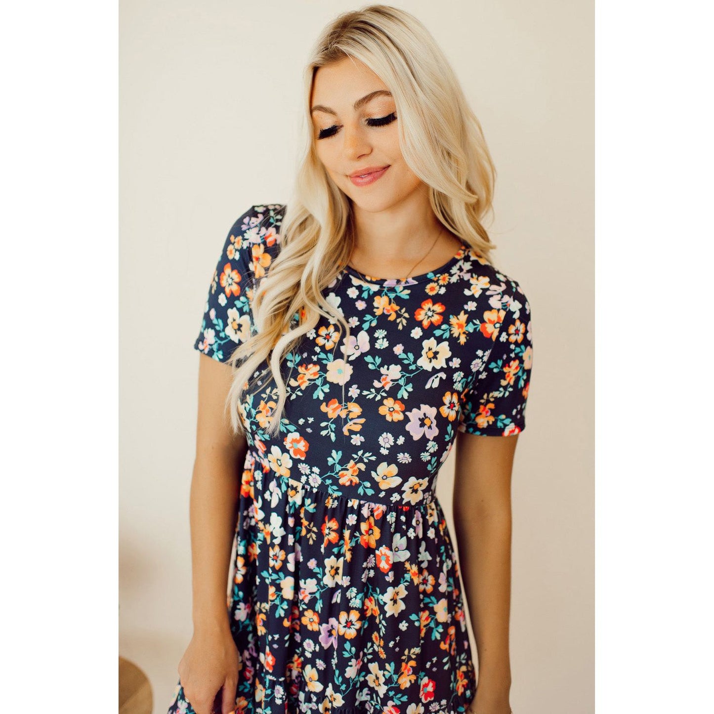 Floral Round Neck Short Sleeve Mini Dress