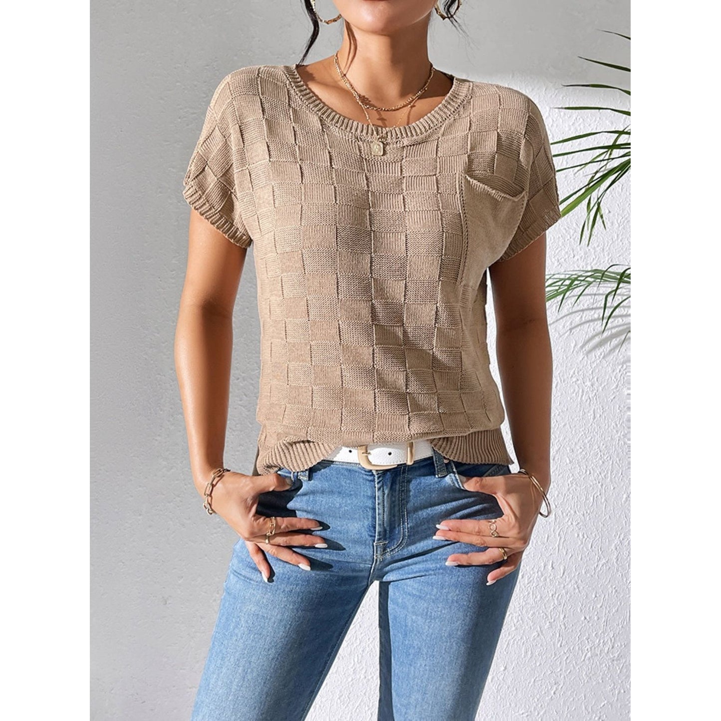 Round Neck Short Sleeve Knit Top