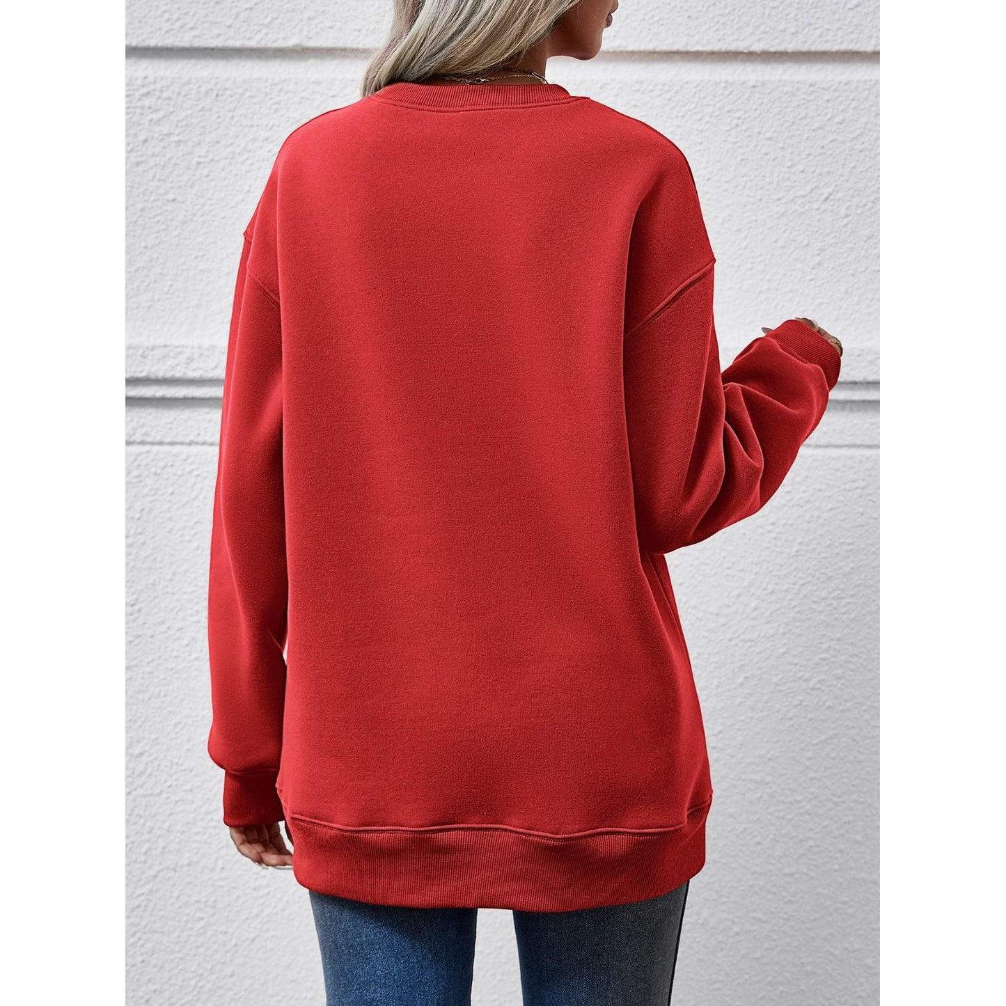 CHRISTMAS Graphic Round Neck Sweatshirt