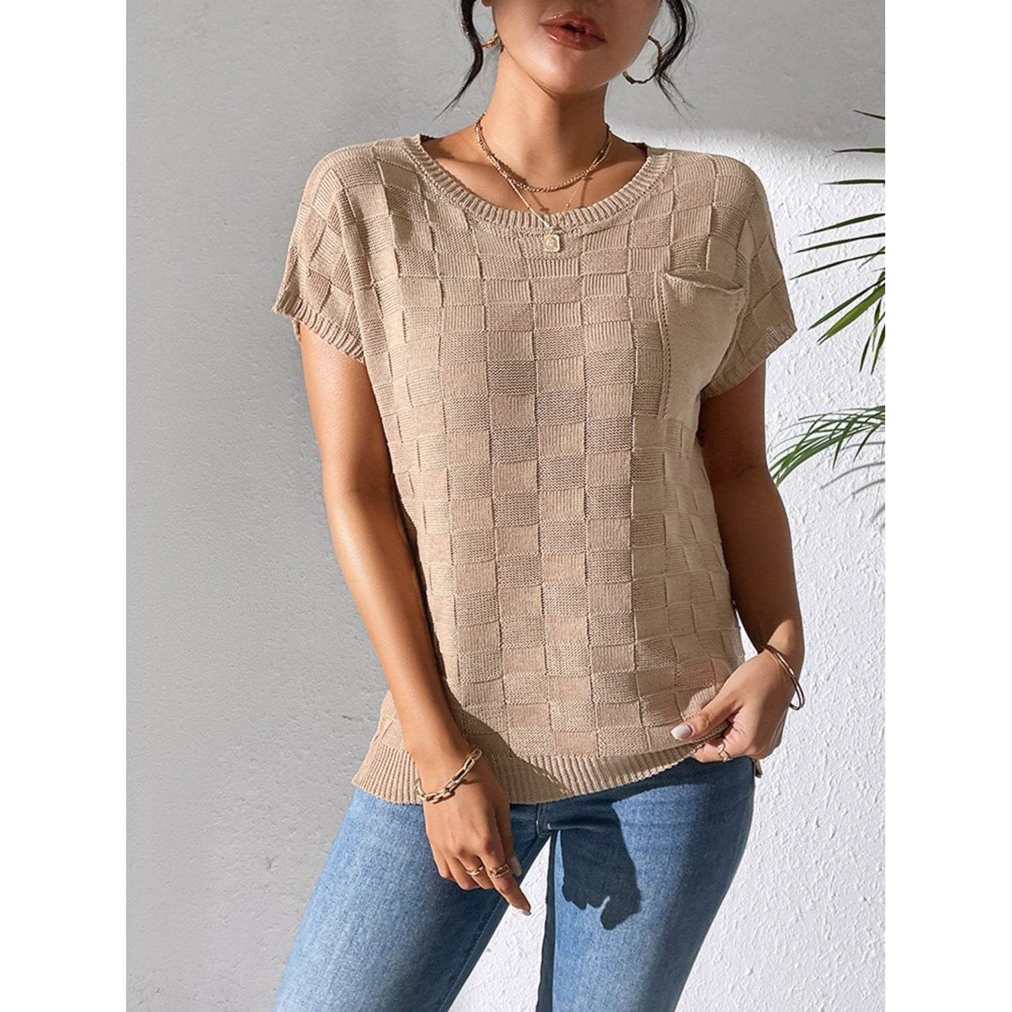 Round Neck Short Sleeve Knit Top