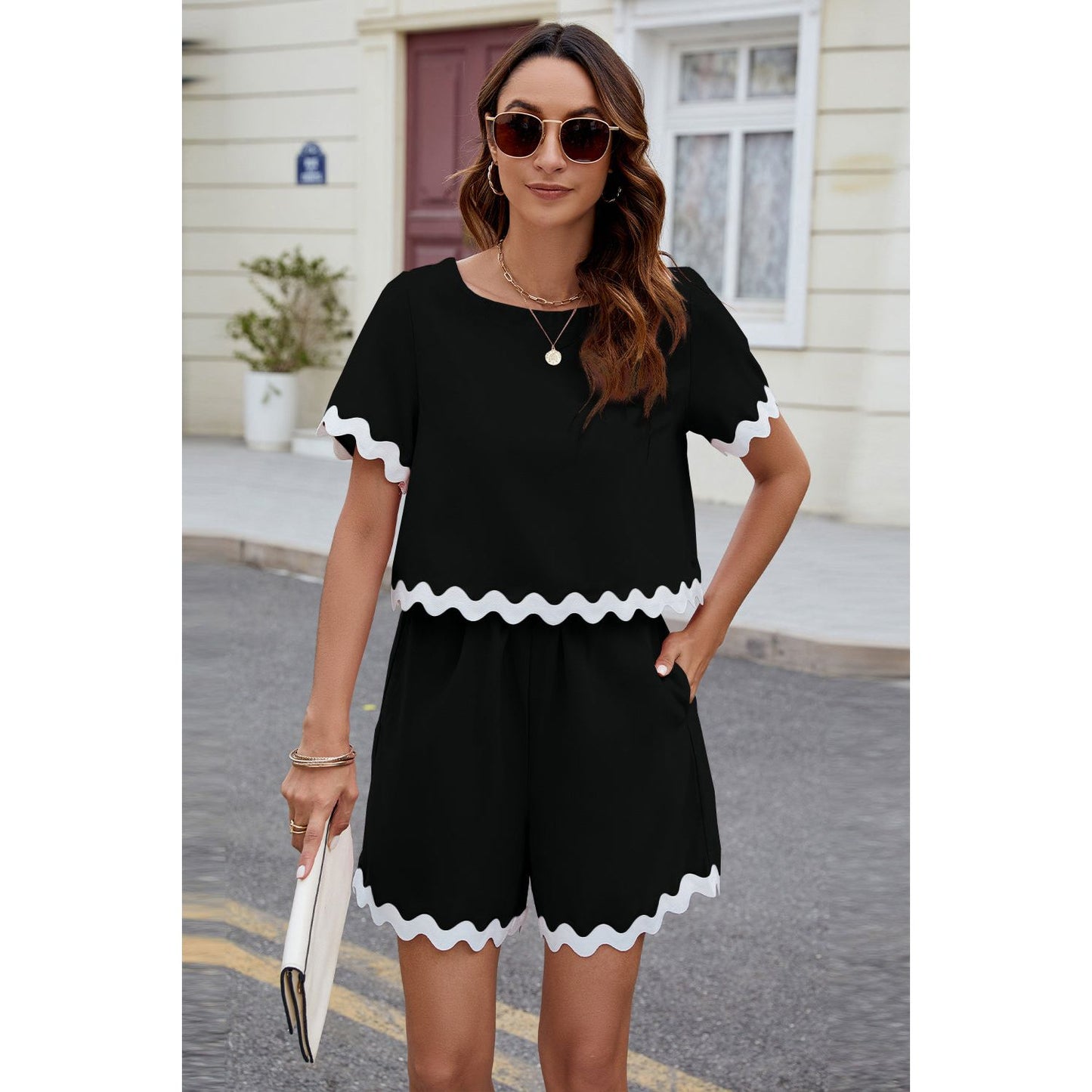 Contrast Trim Round Neck Top and Shorts Set