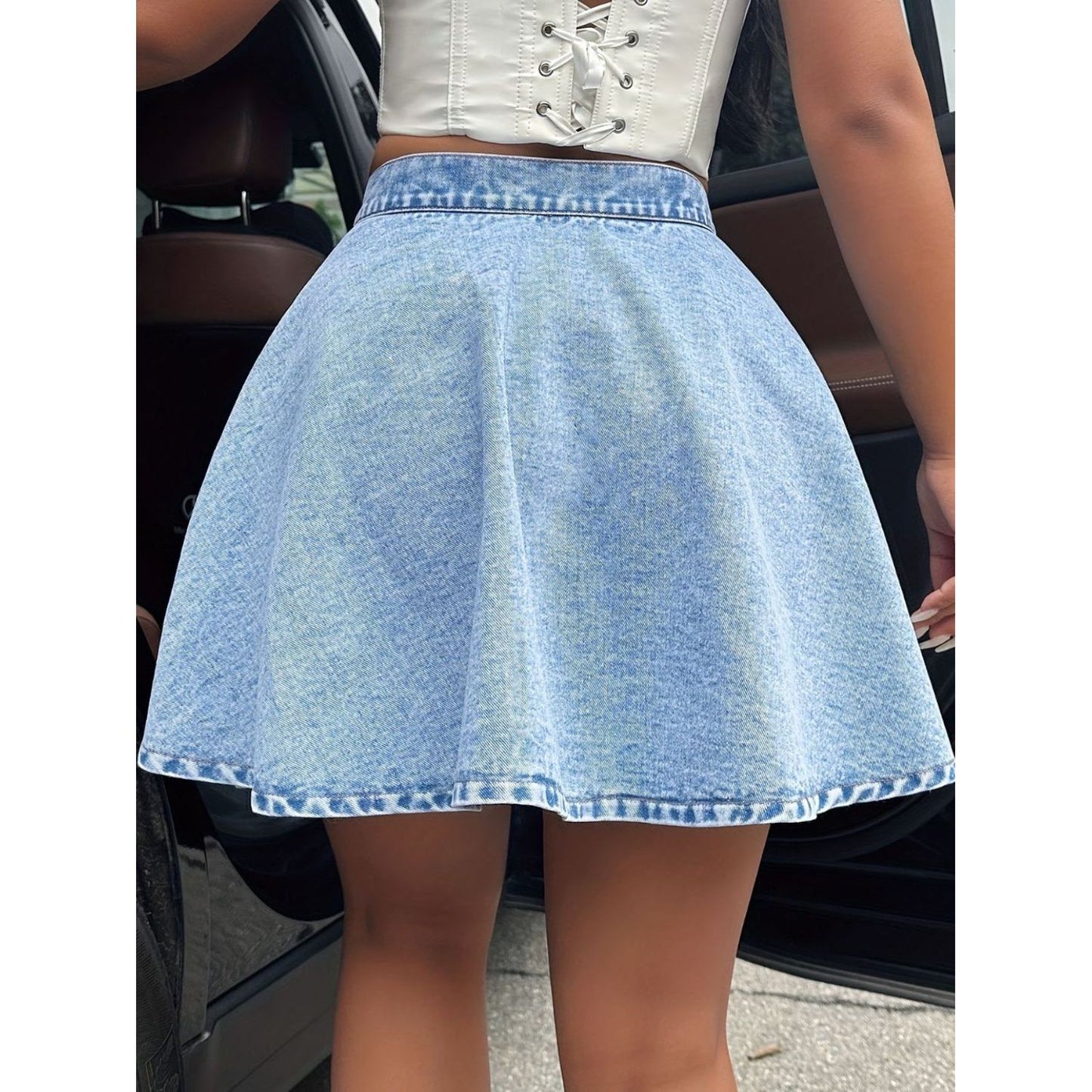 Buttoned Mini Denim Skirt