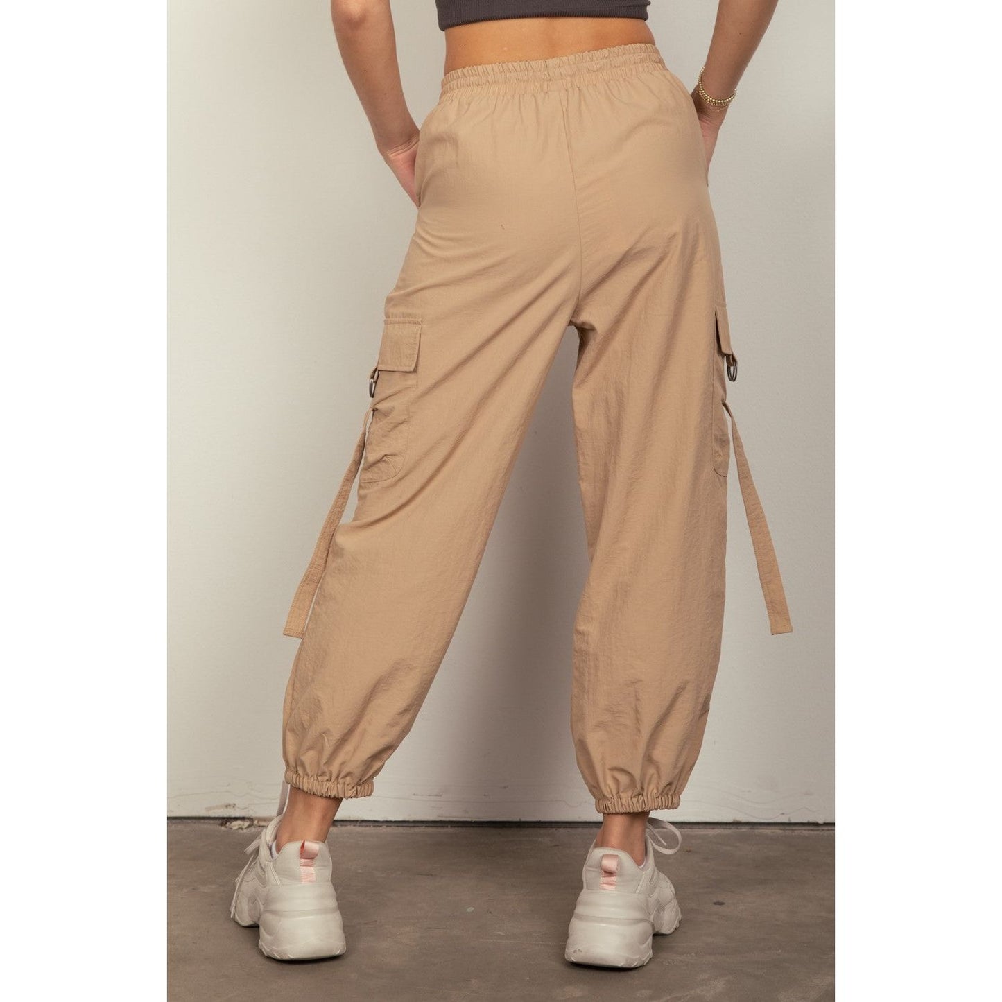 VERY J Elastic Waist Woven Cargo Pants