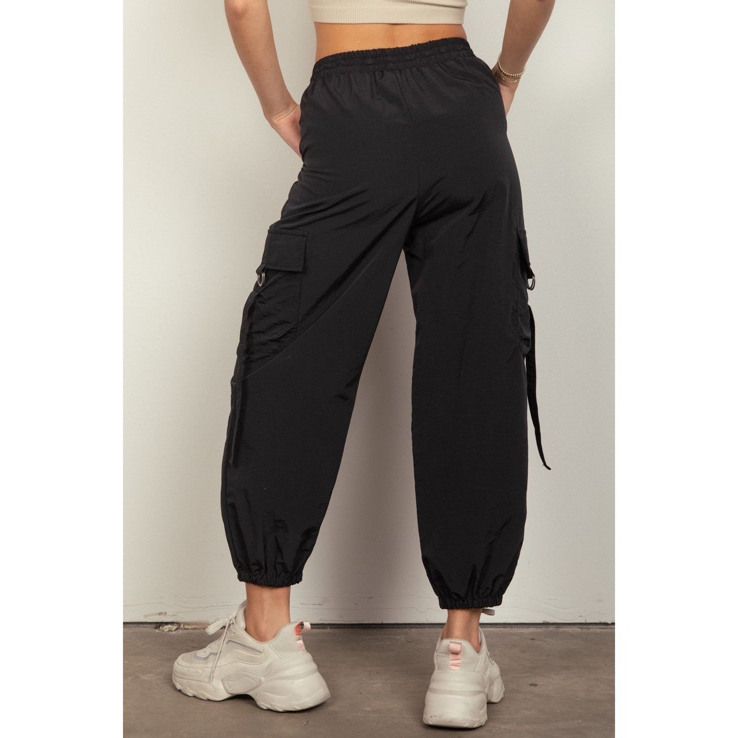 VERY J Elastic Waist Woven Cargo Pants