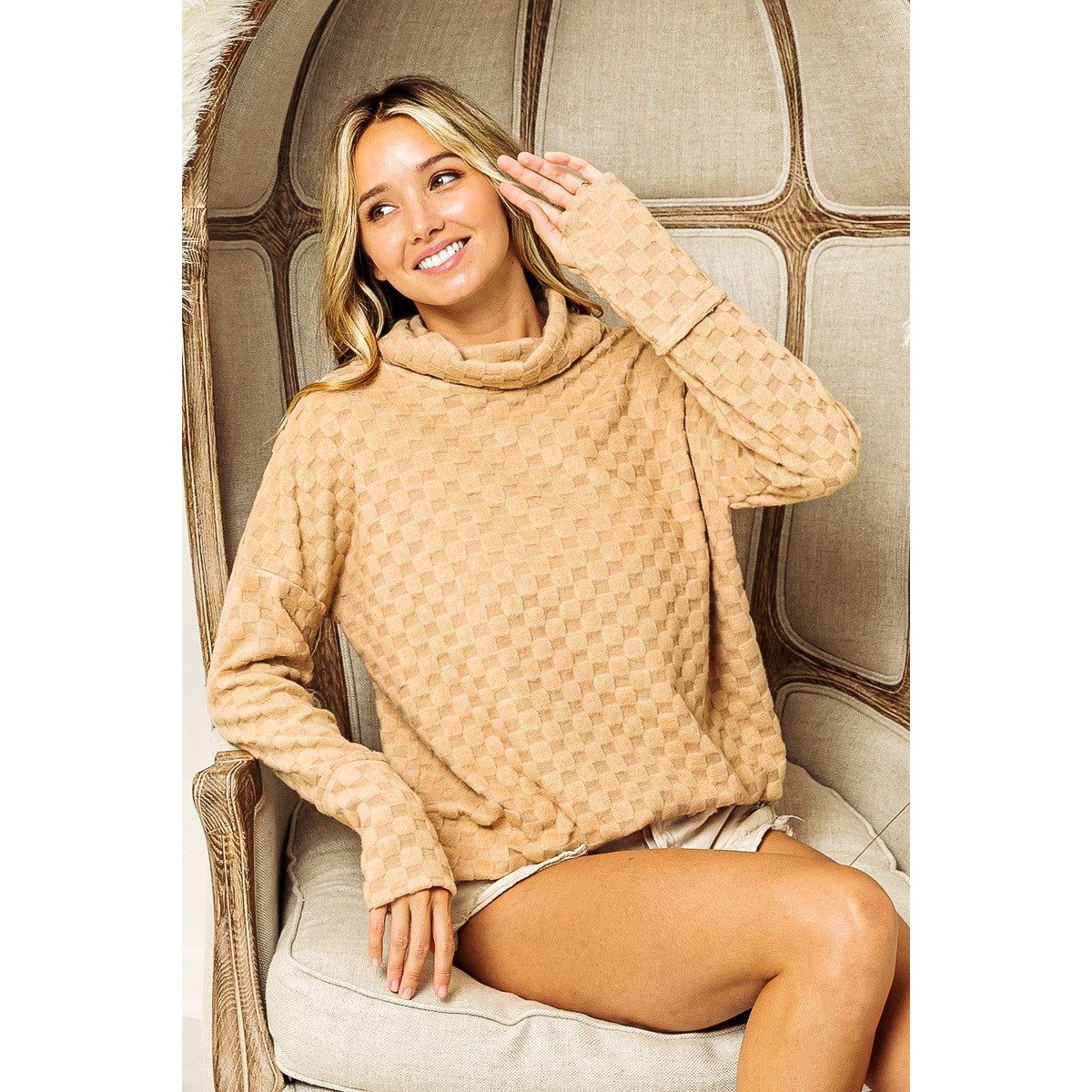 BiBi Checkered Round Neck Thumbhole Long Sleeve Top