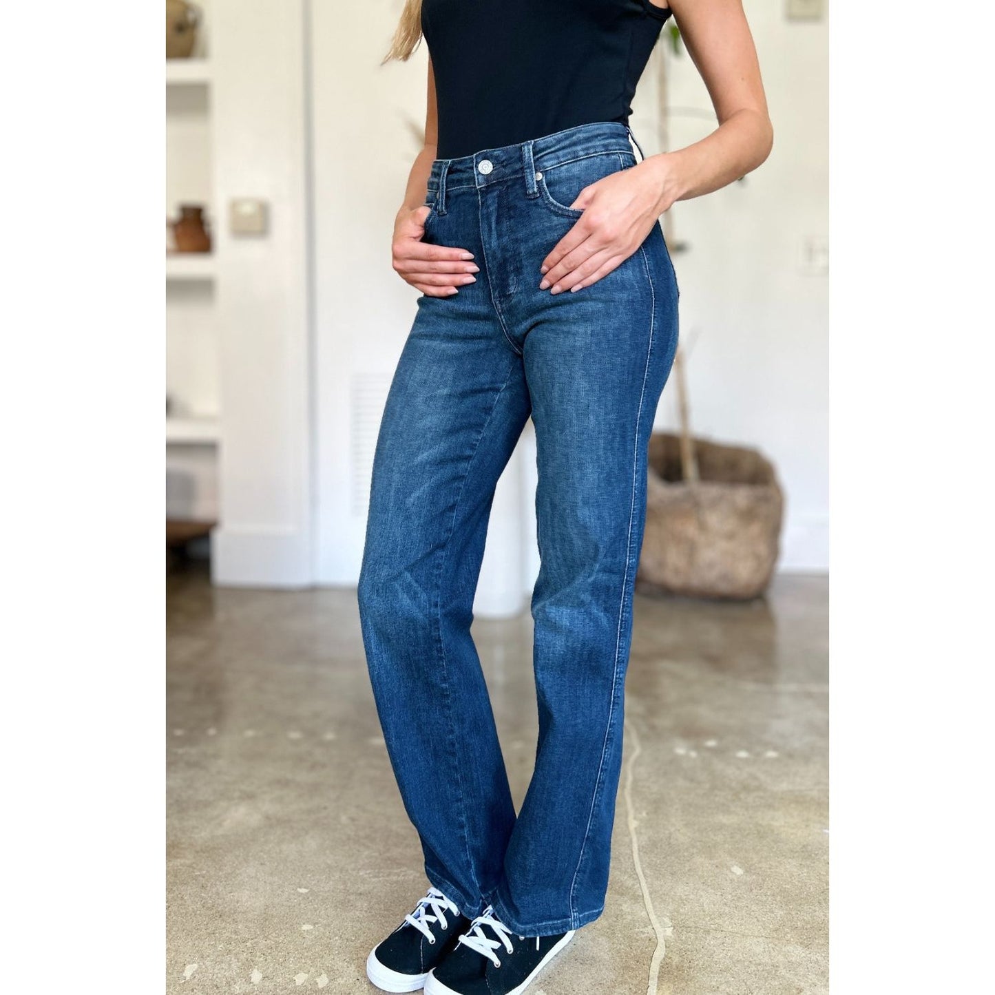 Judy Blue Full Size Tummy Control Straight Jeans