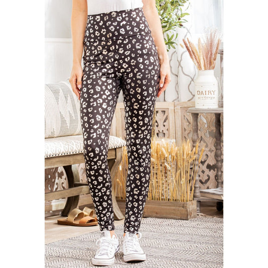 Heimish Full Size Leopard High Waist Leggings