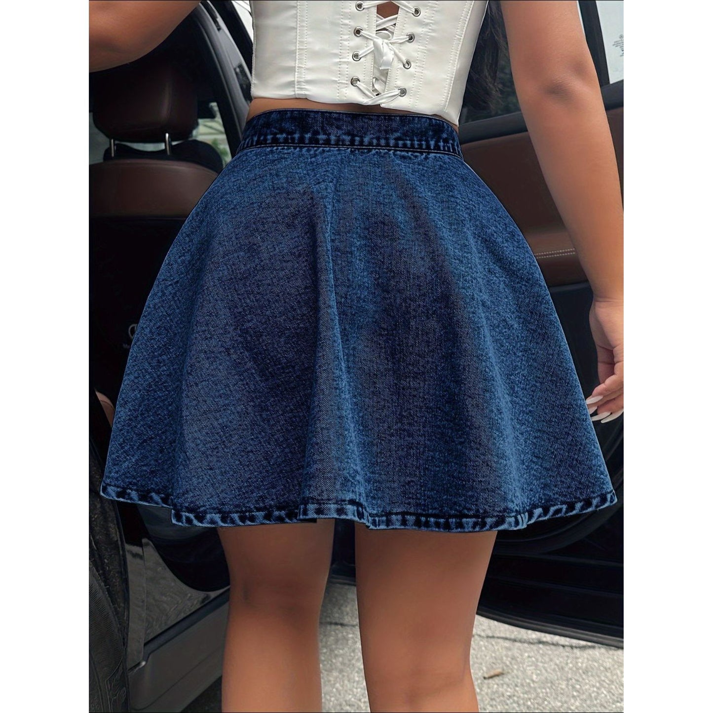 Buttoned Mini Denim Skirt