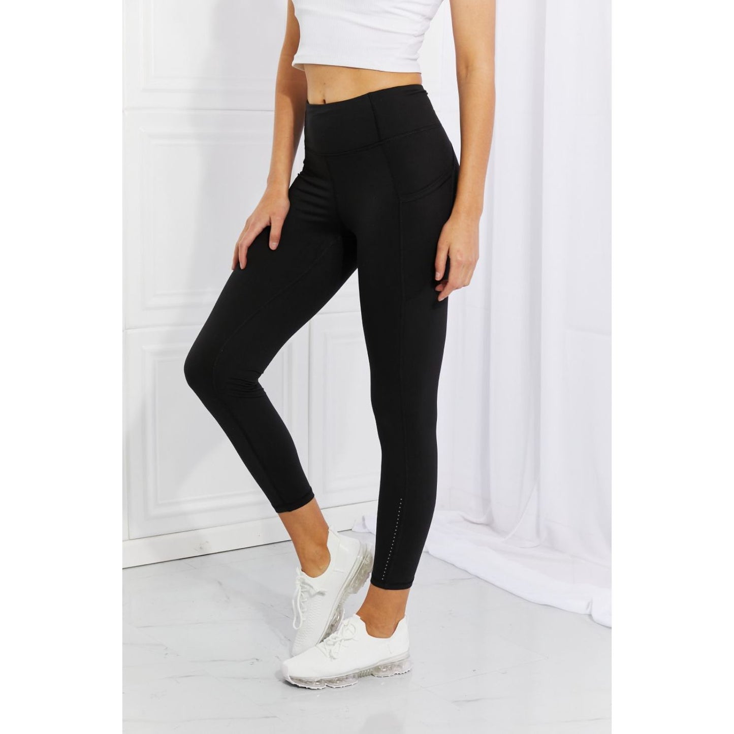 Leggings Depot Full Size Strengthen and Lengthen Reflective Dot Active Leggings