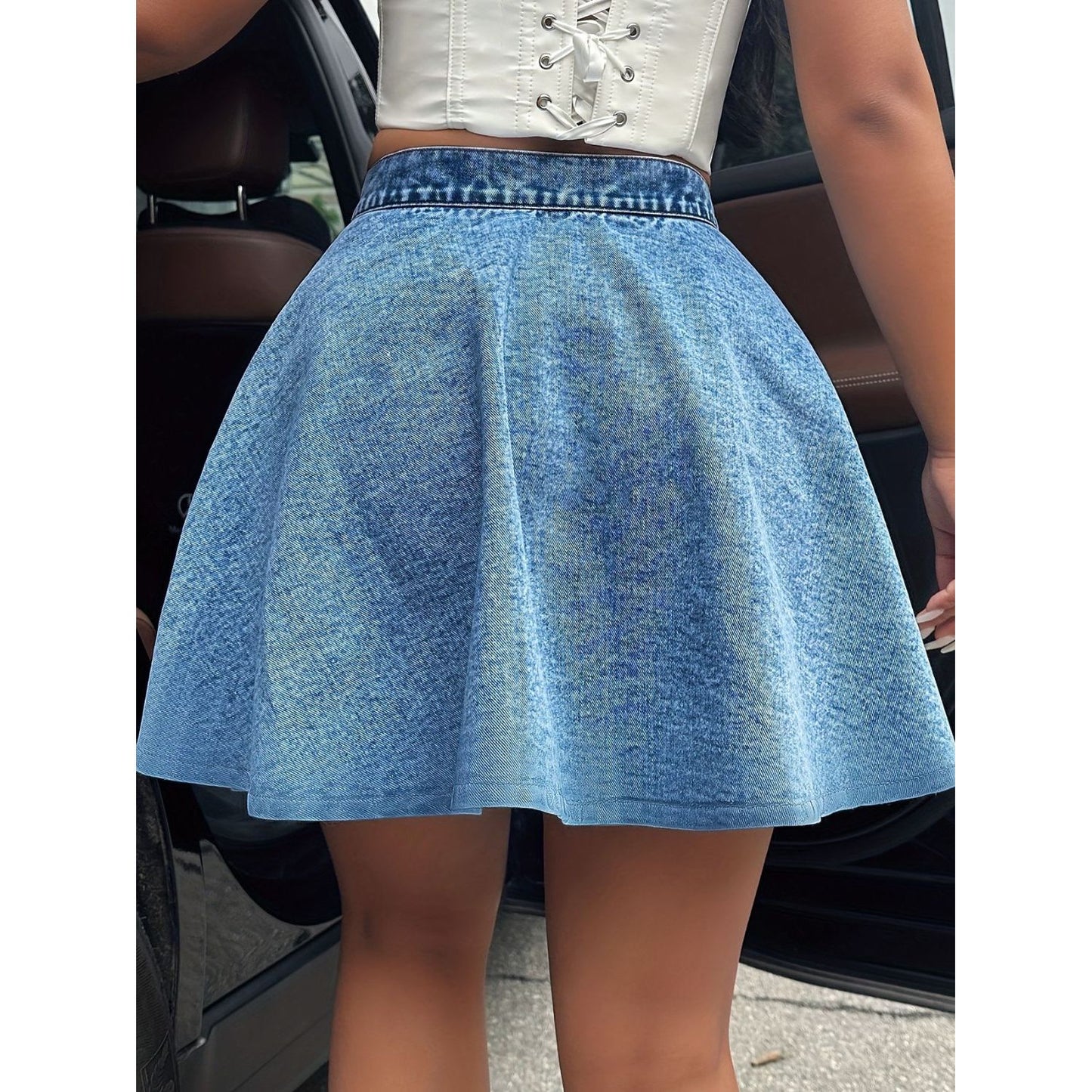 Buttoned Mini Denim Skirt