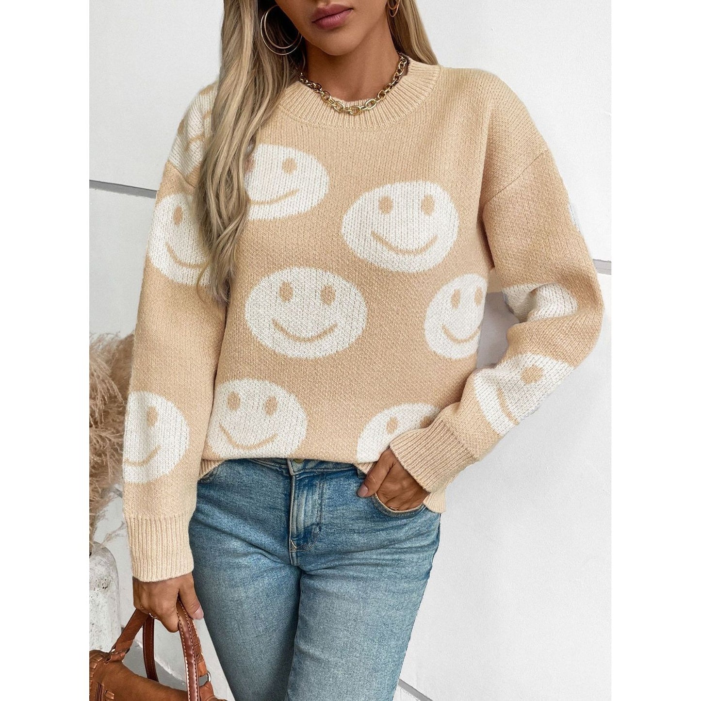 Smile Pattern Round Neck Long Sleeve Sweater