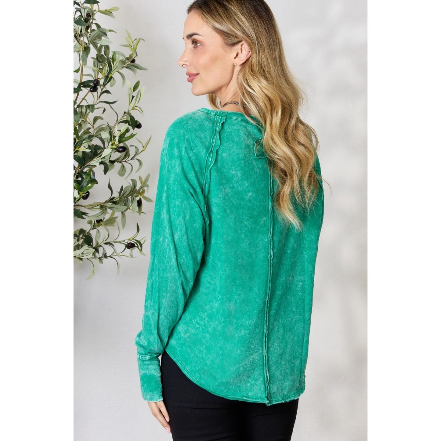 Zenana Round Neck Long Sleeve Top