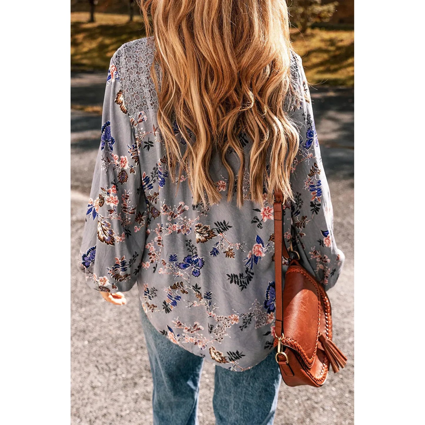 Lace Detail V-Neck Balloon Sleeve Blouse