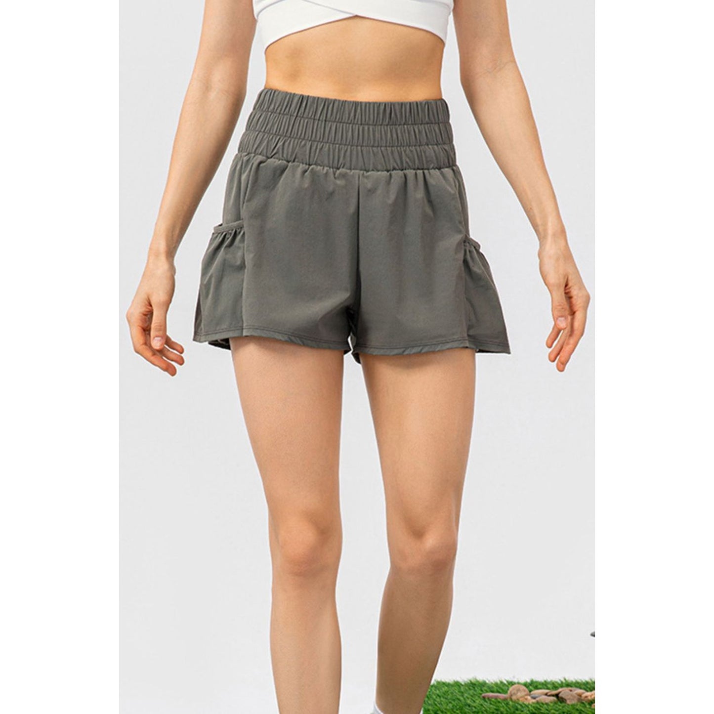 Elastic Waist Pocketed Active Shorts