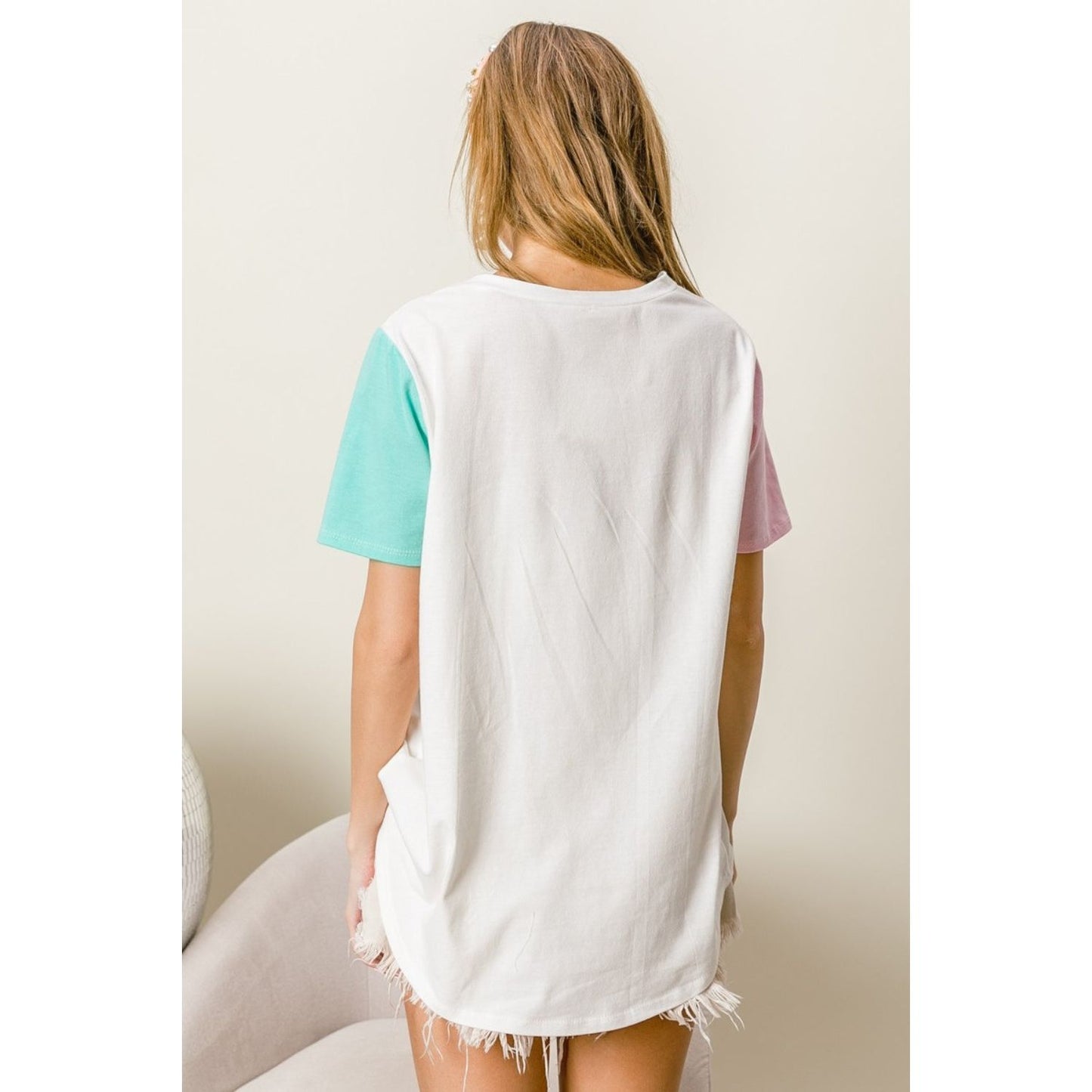 BiBi Letter Patch V-Neck Color Block Short Sleeve T-Shirt