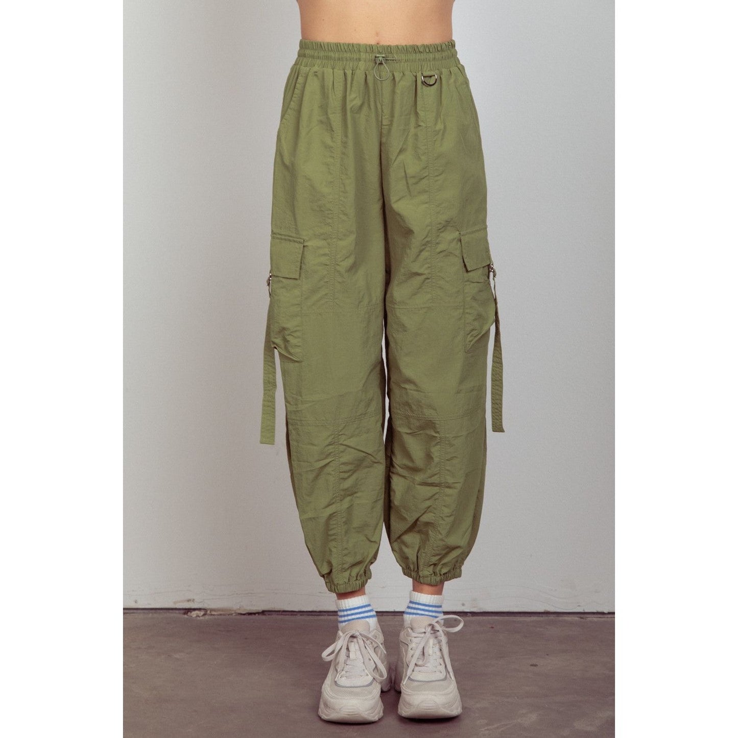 VERY J Elastic Waist Woven Cargo Pants