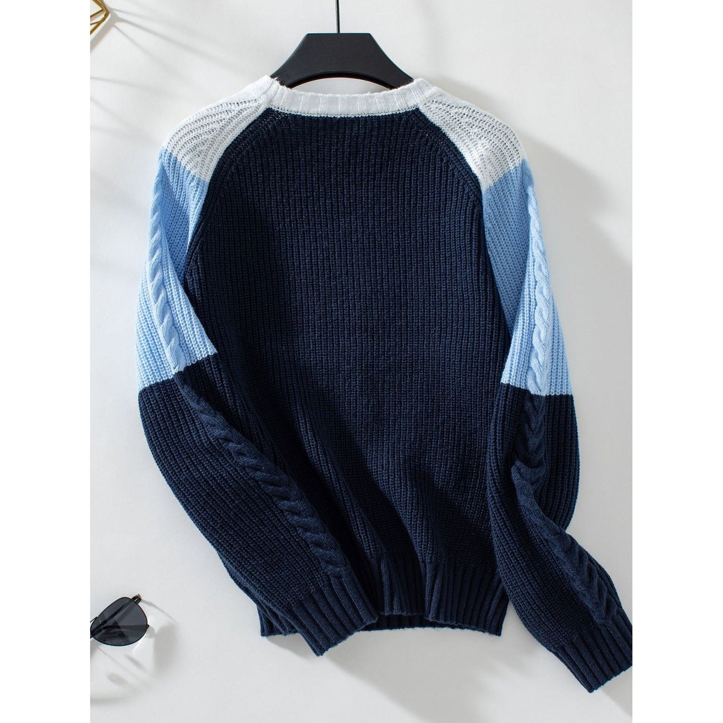 Color Block Round Neck Long Sleeve Sweater