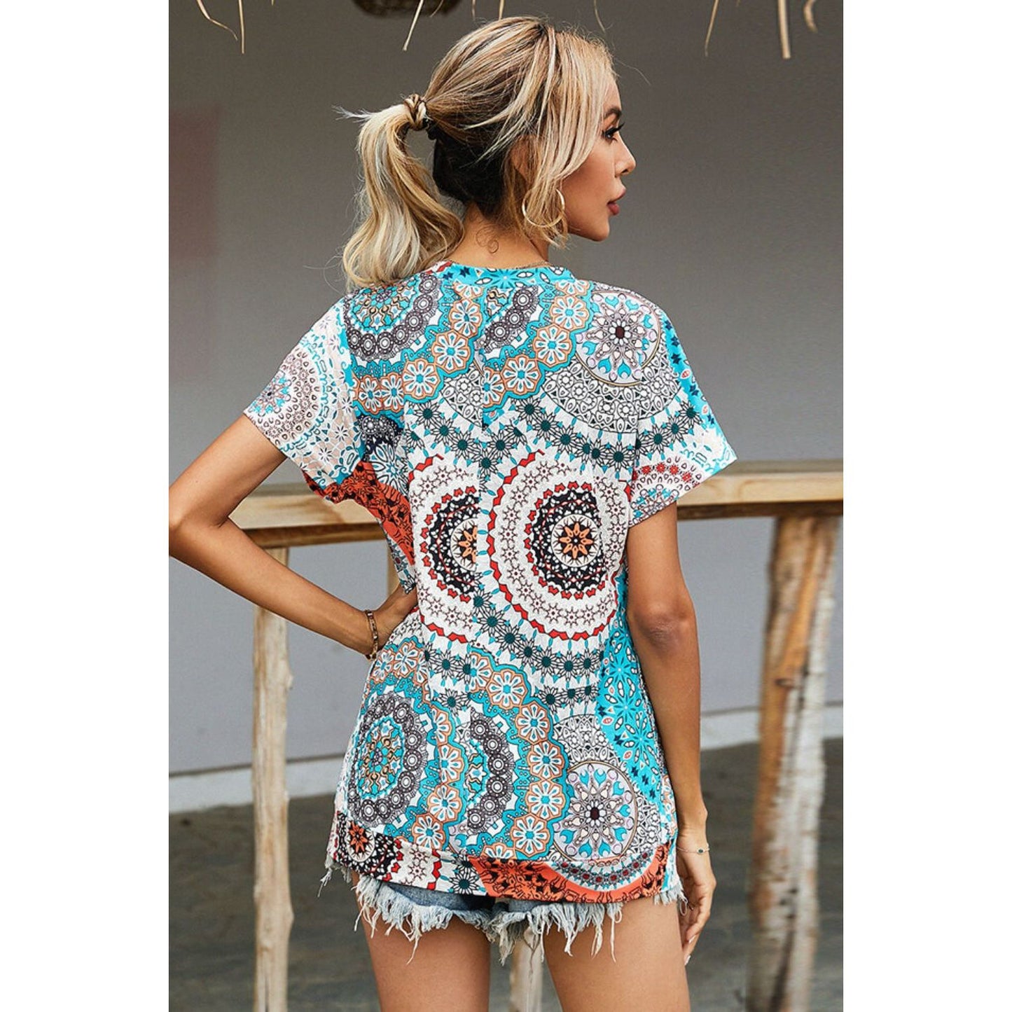 Shiny Printed Round Neck Short Sleeve Tee