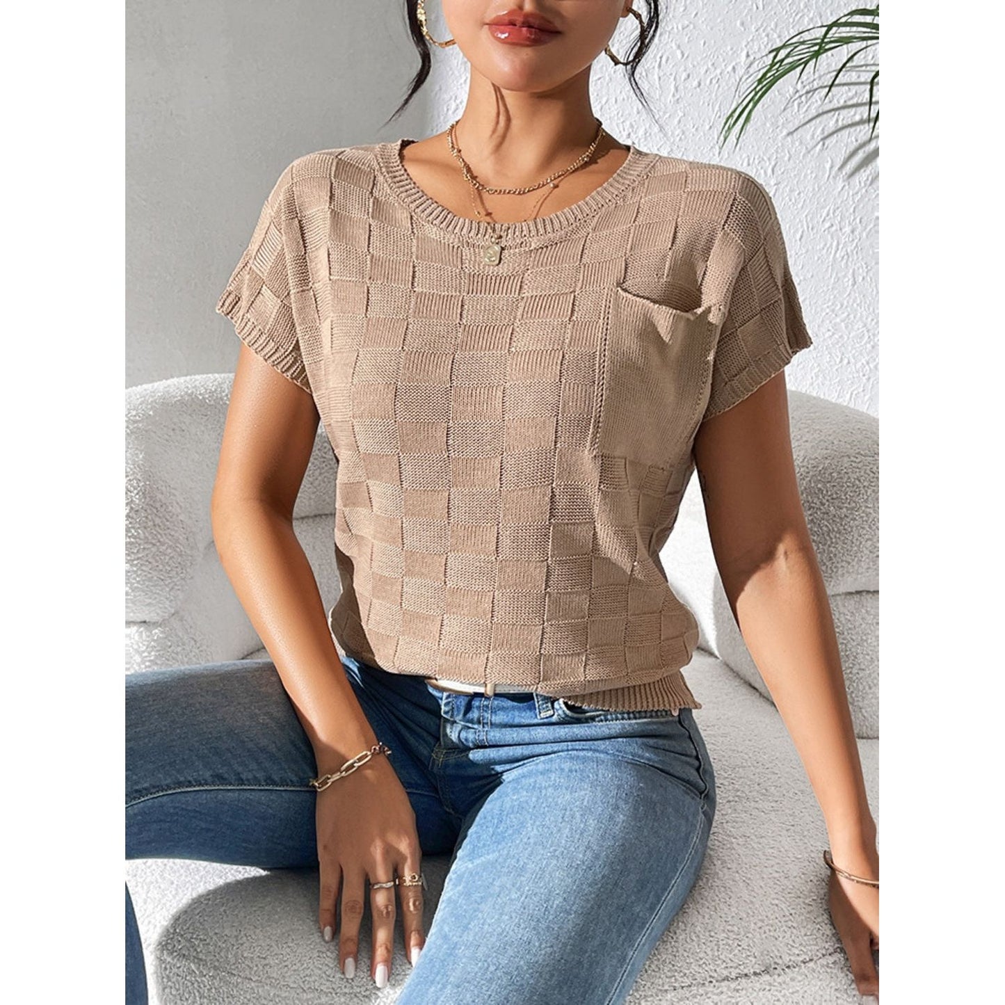 Round Neck Short Sleeve Knit Top