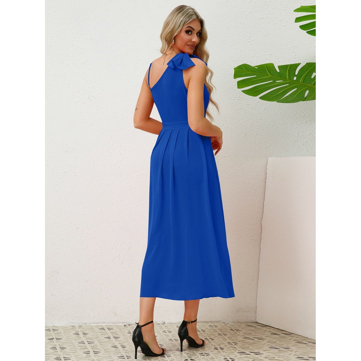 Bow Asymmetrical Neck Sleeveless Dress