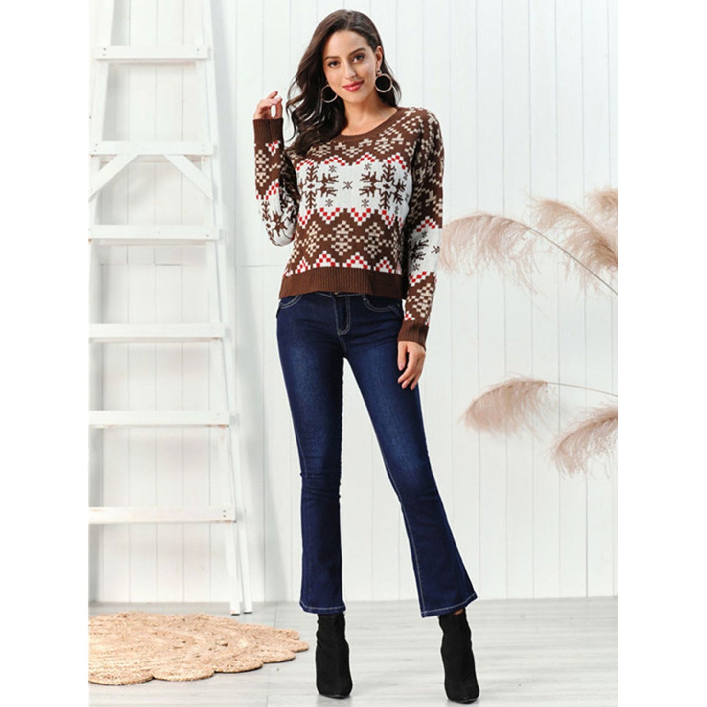 Snowflake Pattern Round Neck Sweater