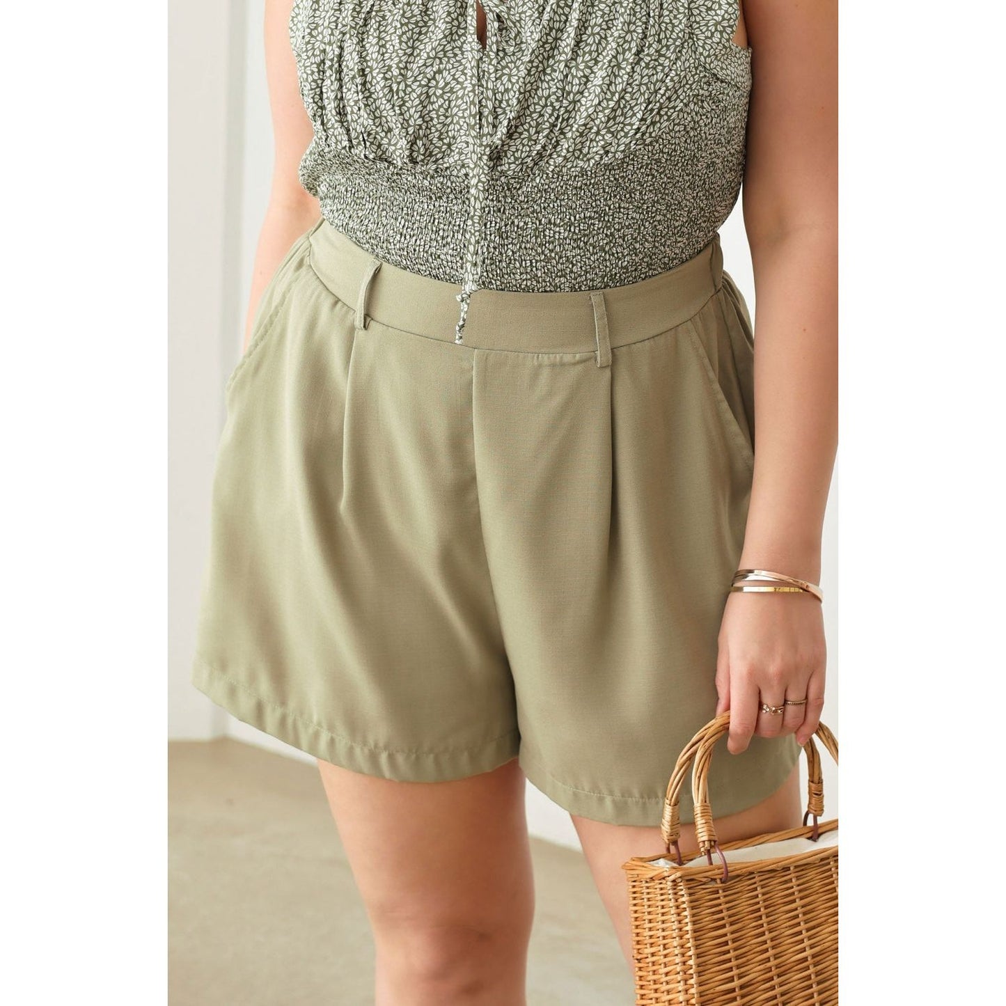 Zenobia Plus Size Half Elastic Waist Shorts with Pockets