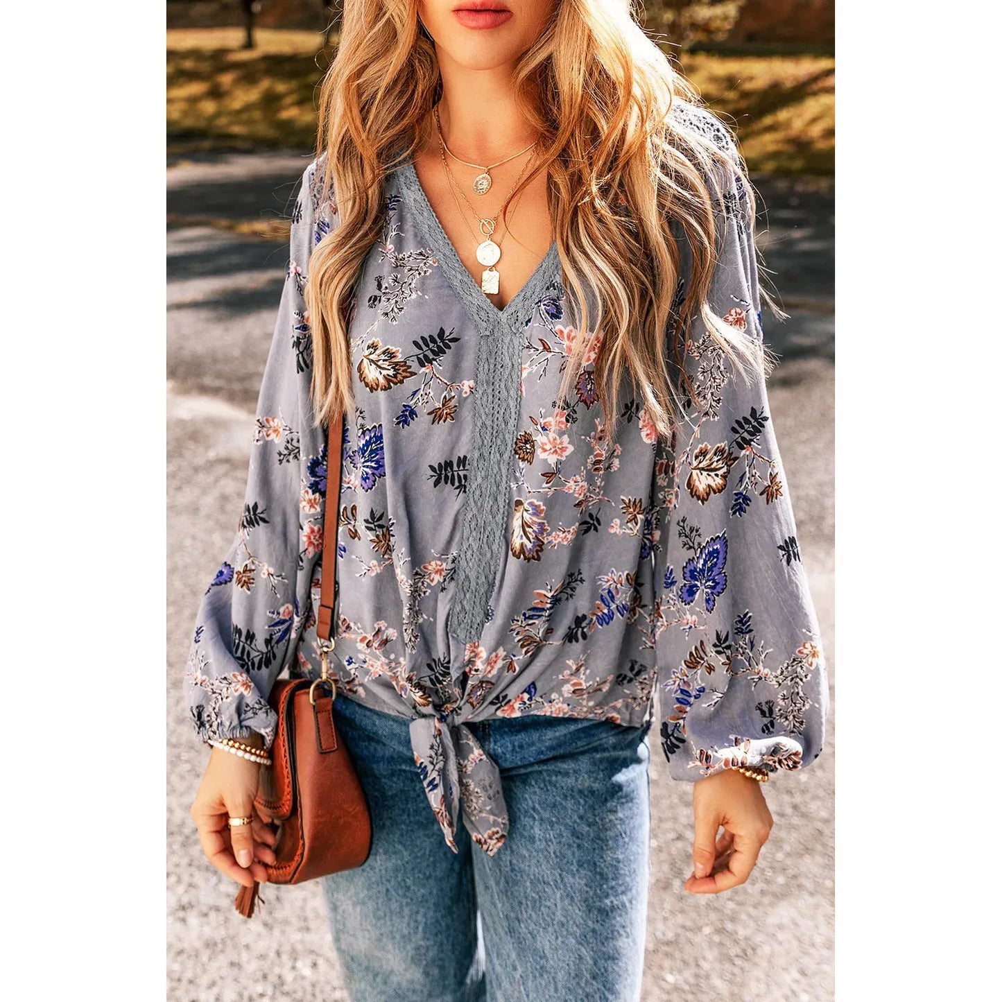 Lace Detail V-Neck Balloon Sleeve Blouse