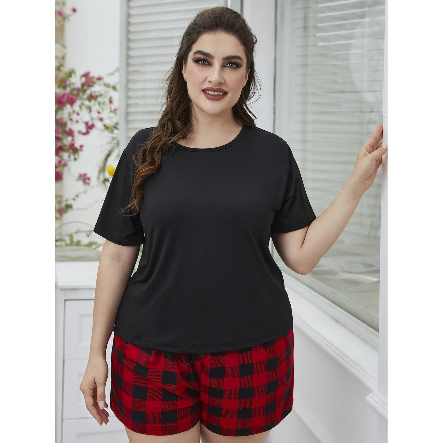 Plus Size Round Neck Tee Shirt and Plaid Shorts Lounge Set