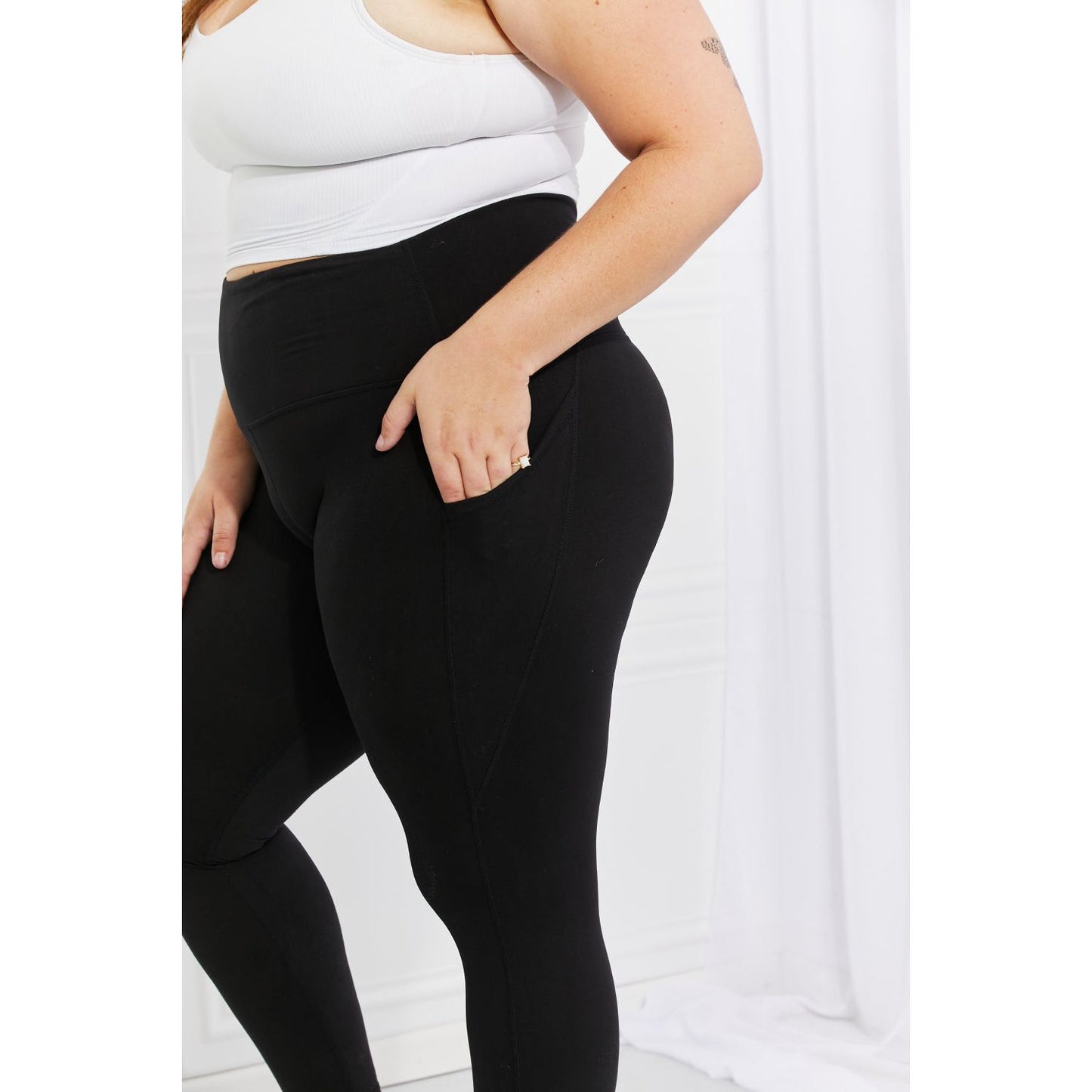 Leggings Depot Full Size Strengthen and Lengthen Reflective Dot Active Leggings