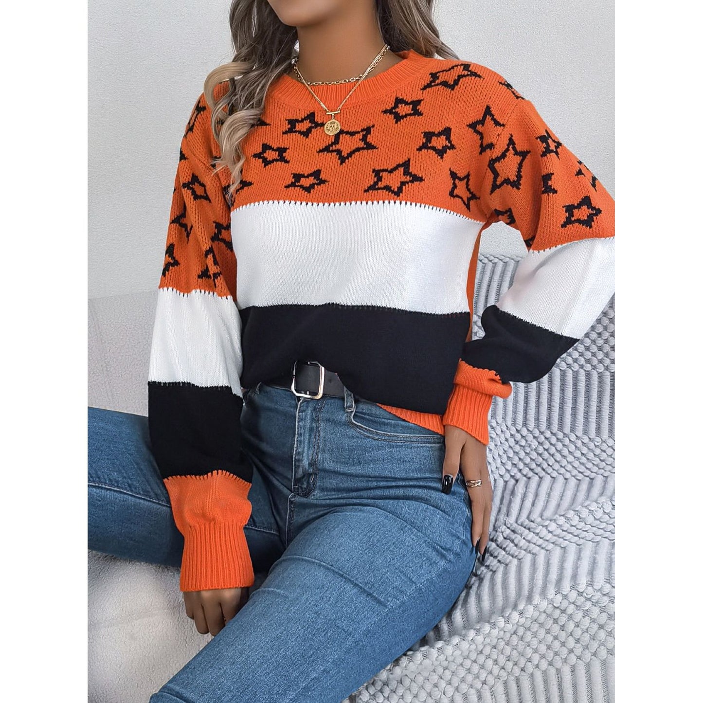 Star Contrast Round Neck Sweater