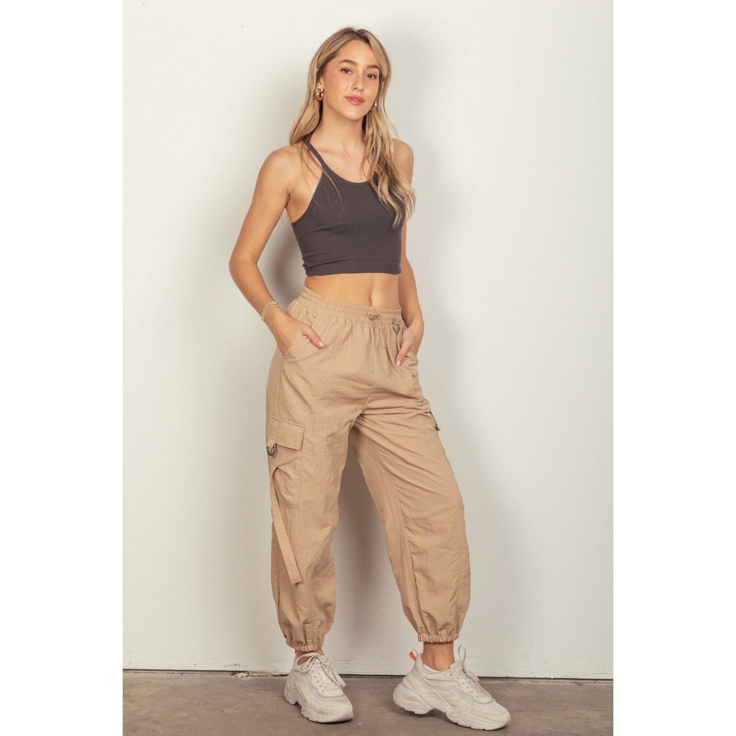 VERY J Elastic Waist Woven Cargo Pants