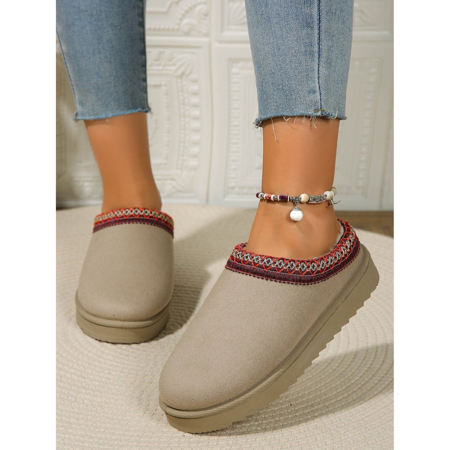 Round Toe Platform Slippers