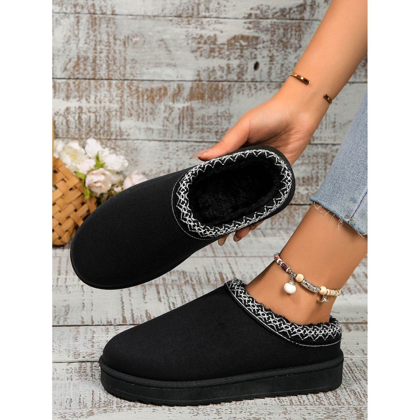 Round Toe Platform Slippers