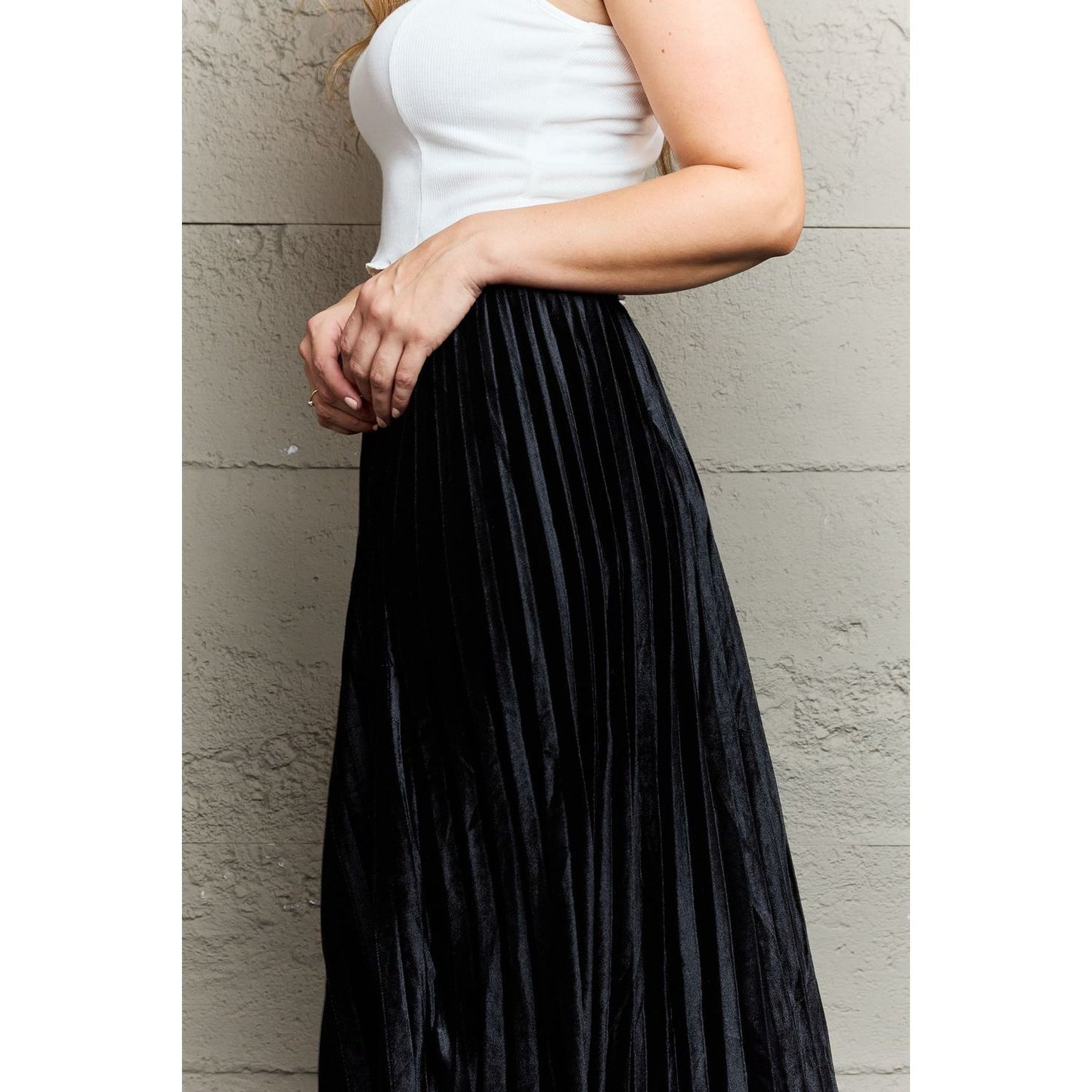 Ninexis Accordion Pleated Flowy Midi Skirt