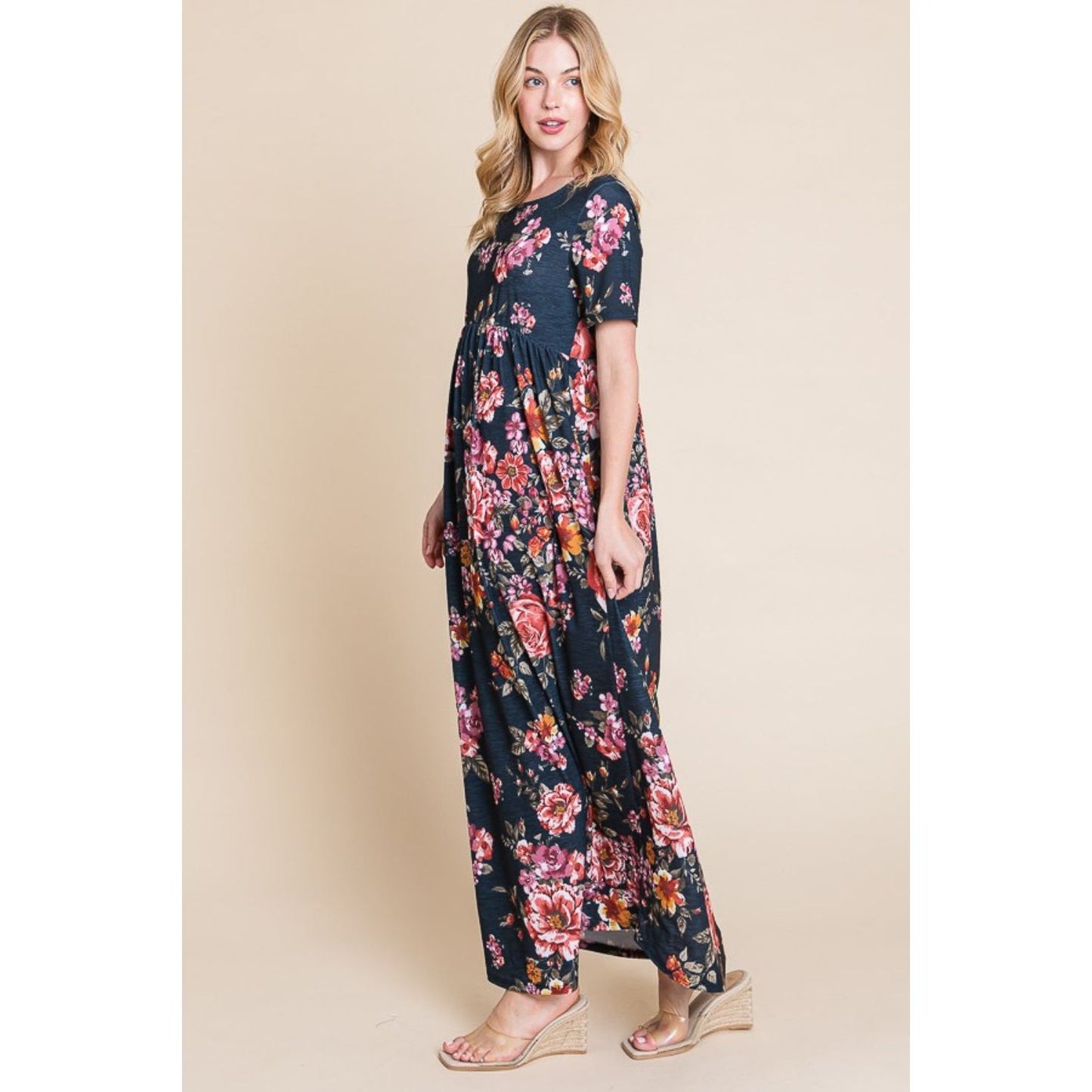 BOMBOM Floral Short Sleeve Maxi Dress