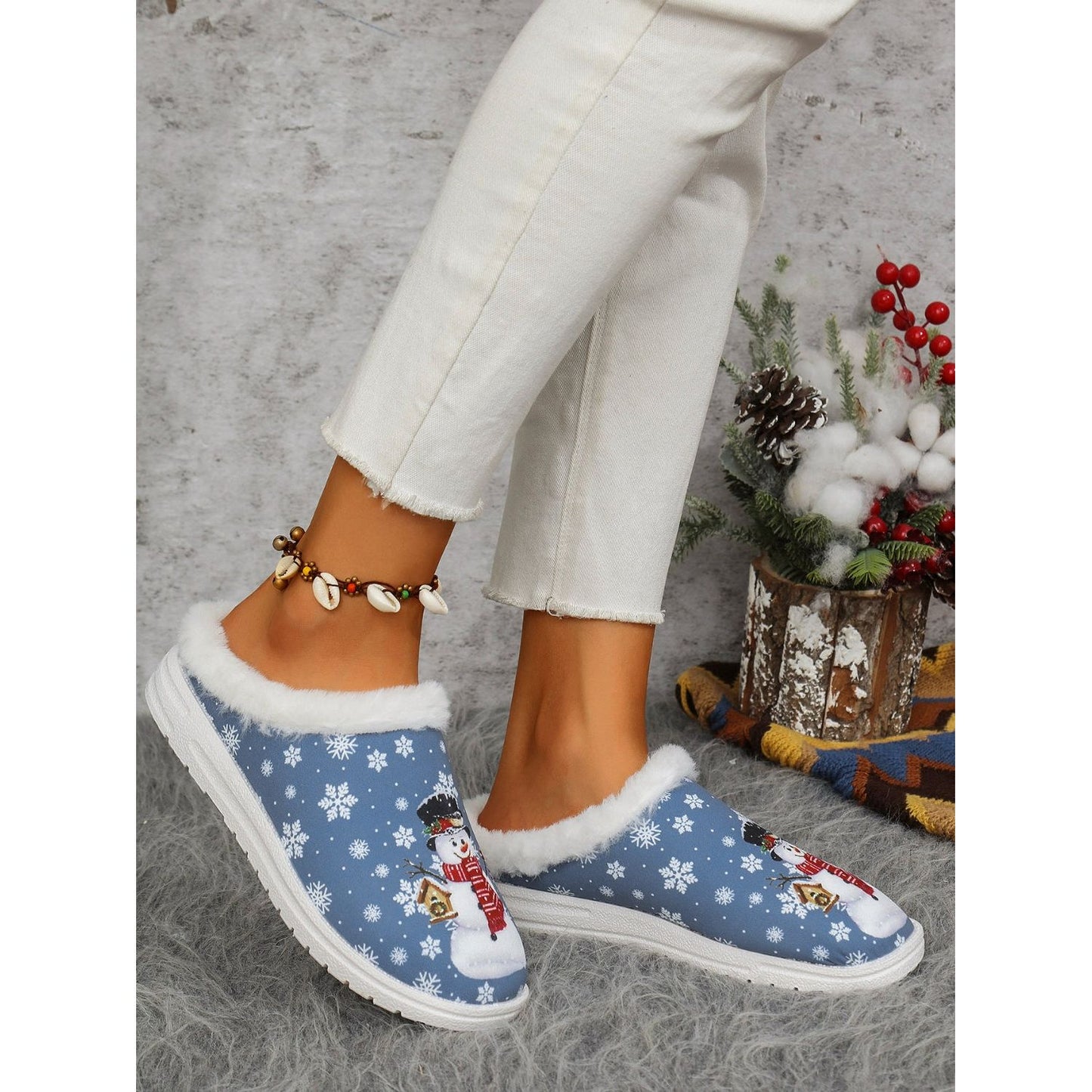 Snowman Print Flat Slippers with Faux Fur