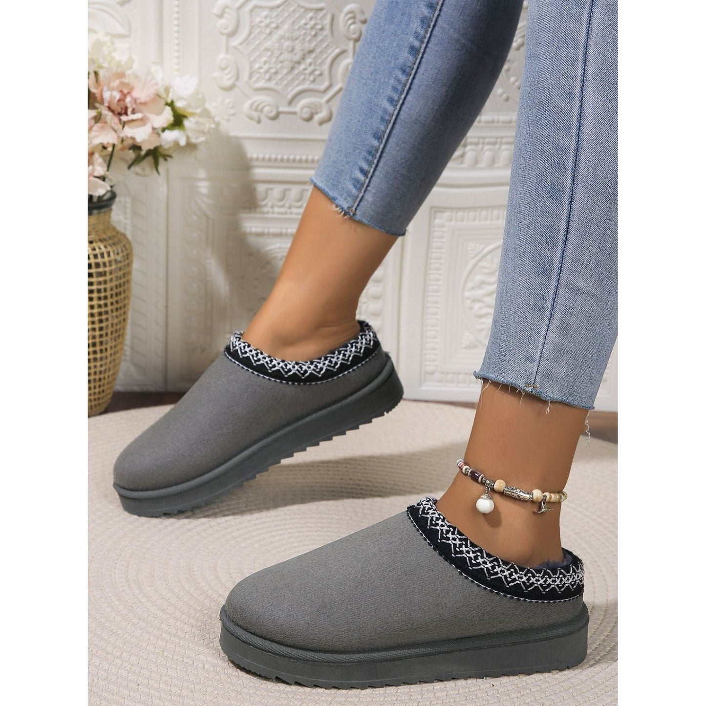 Round Toe Platform Slippers