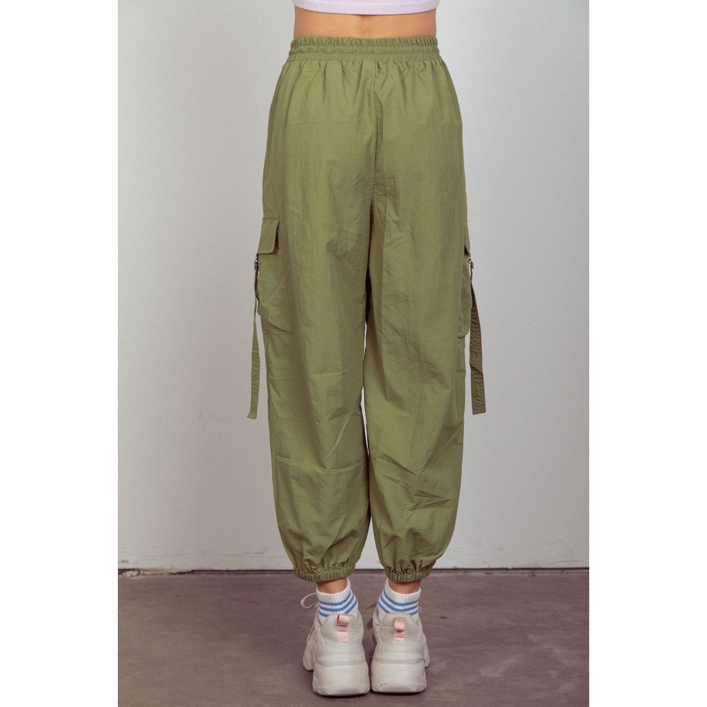 VERY J Elastic Waist Woven Cargo Pants