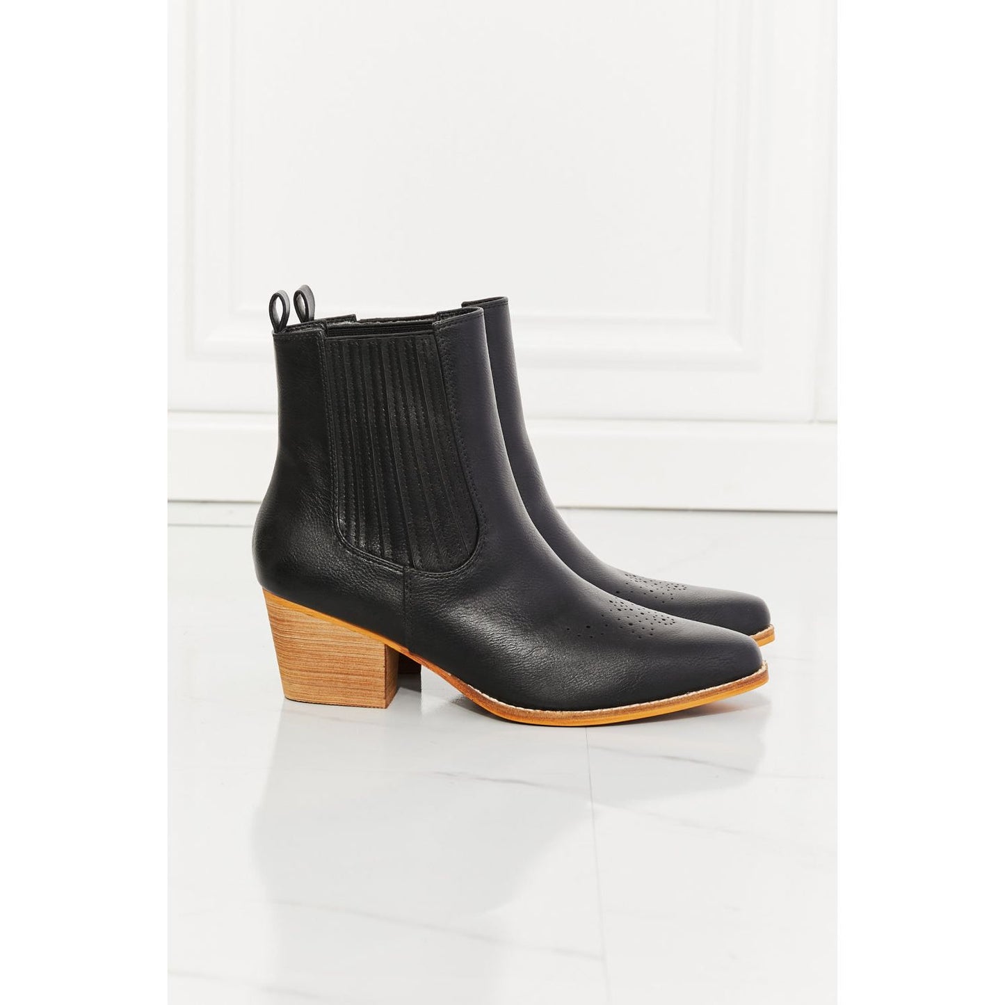 MMShoes Love the Journey Stacked Heel Chelsea Boot in Black