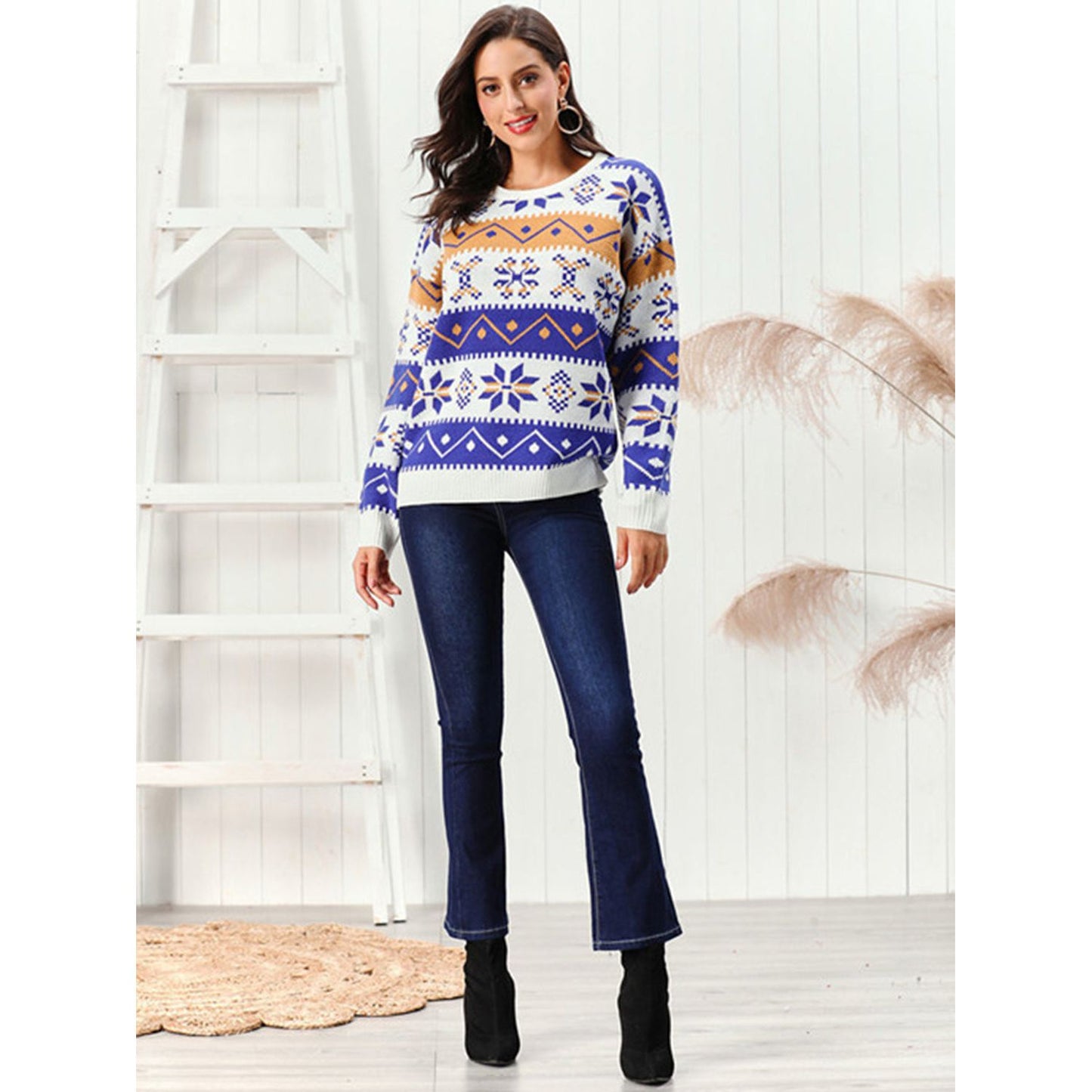 Snowflake Pattern Round Neck Sweater