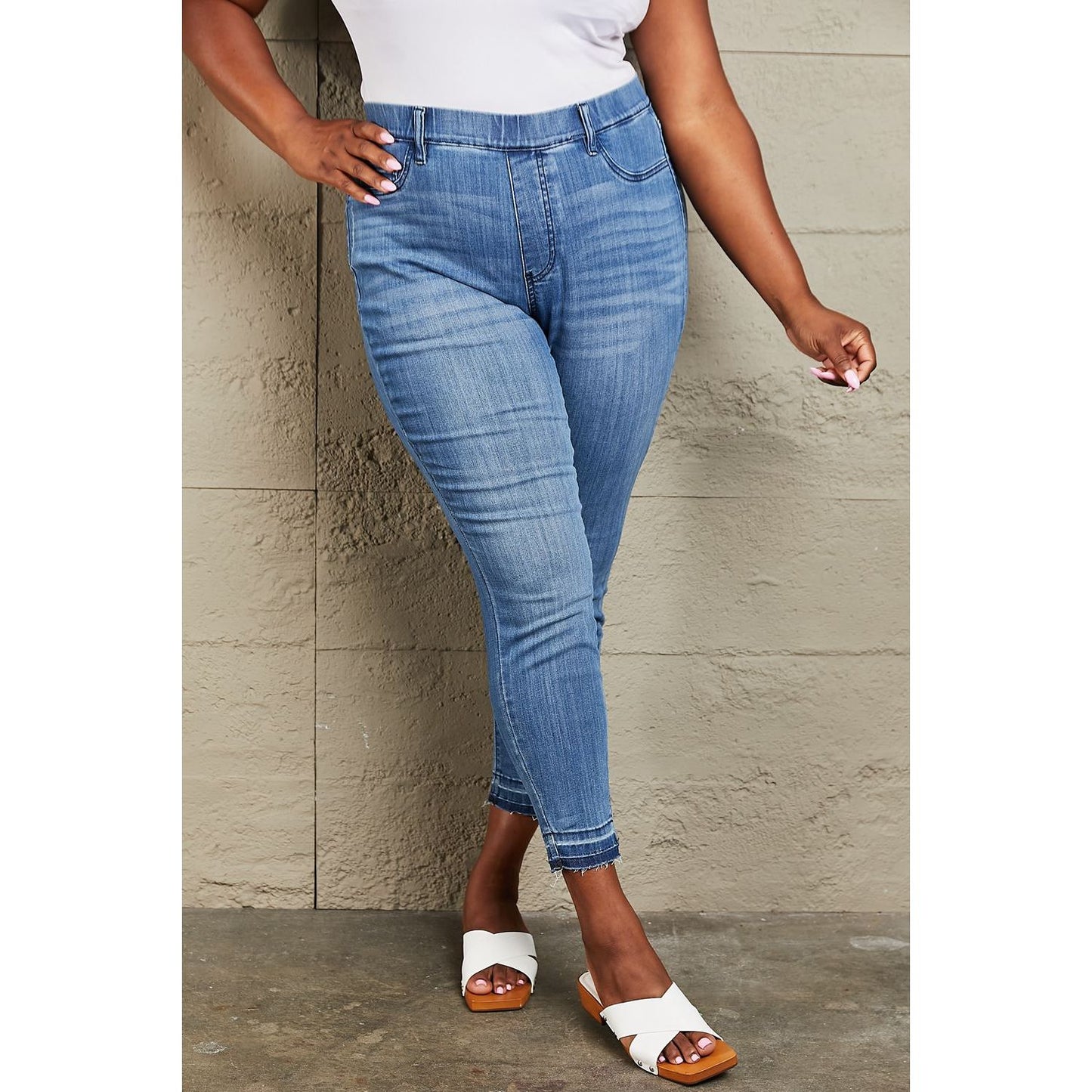 Judy Blue Janavie Full Size High Waisted Pull On Skinny Jeans